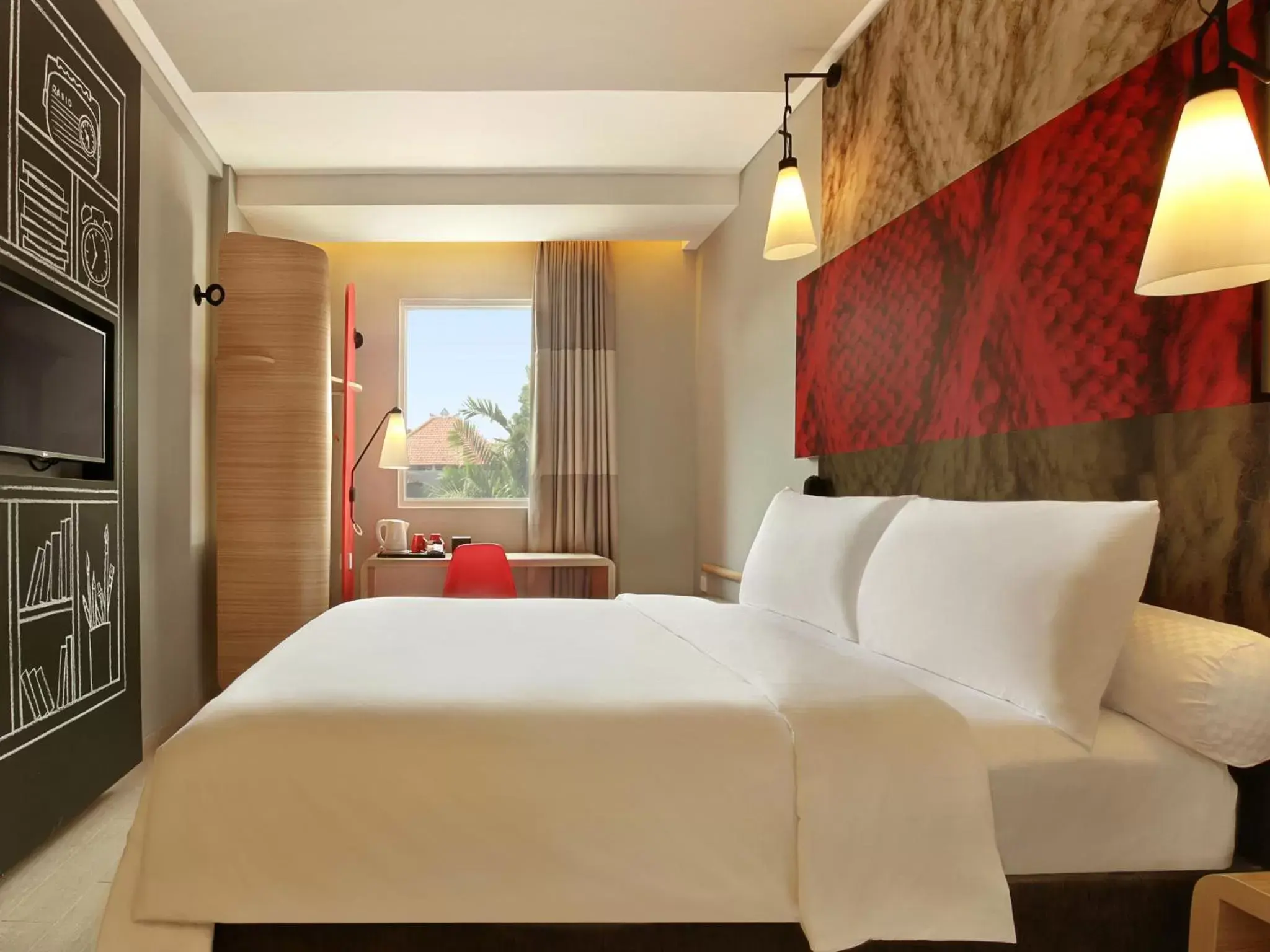 Photo of the whole room, Bed in ibis Bali Legian Street