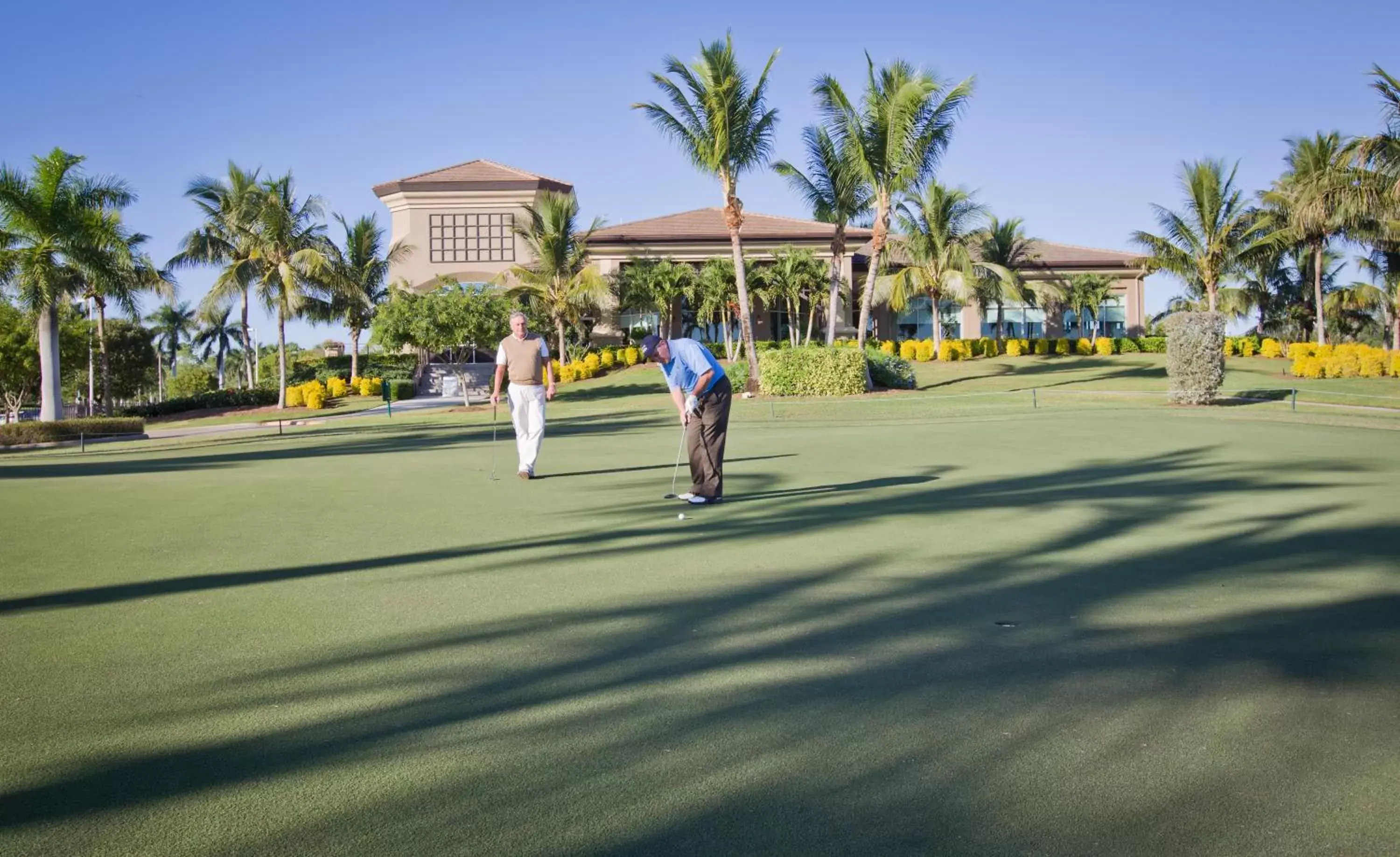 Golfcourse in GreenLinks Golf Villas at Lely Resort