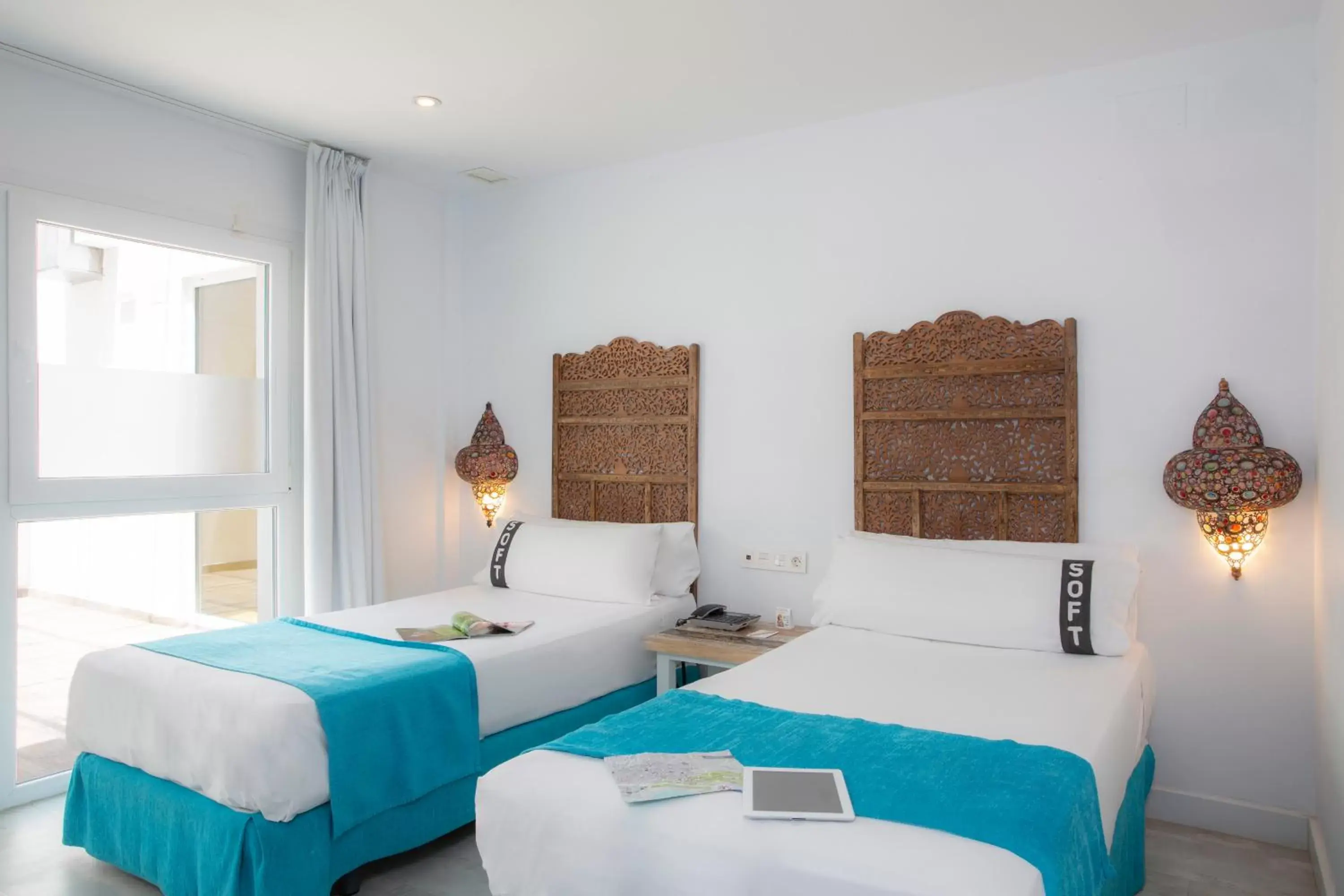 Budget Interior Twin Room in Casual del Mar Málaga