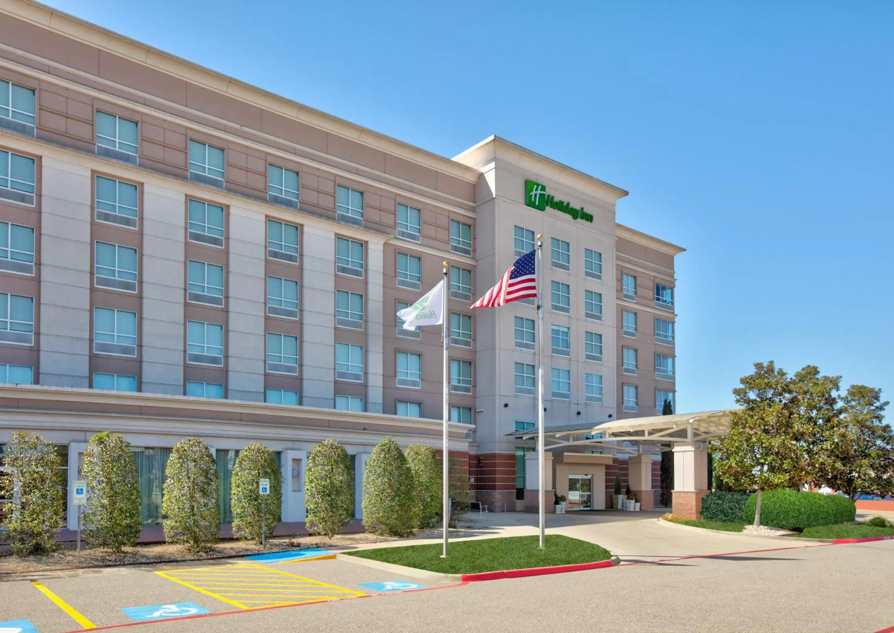 Property Building in Holiday Inn Dallas - Fort Worth Airport South, an IHG Hotel