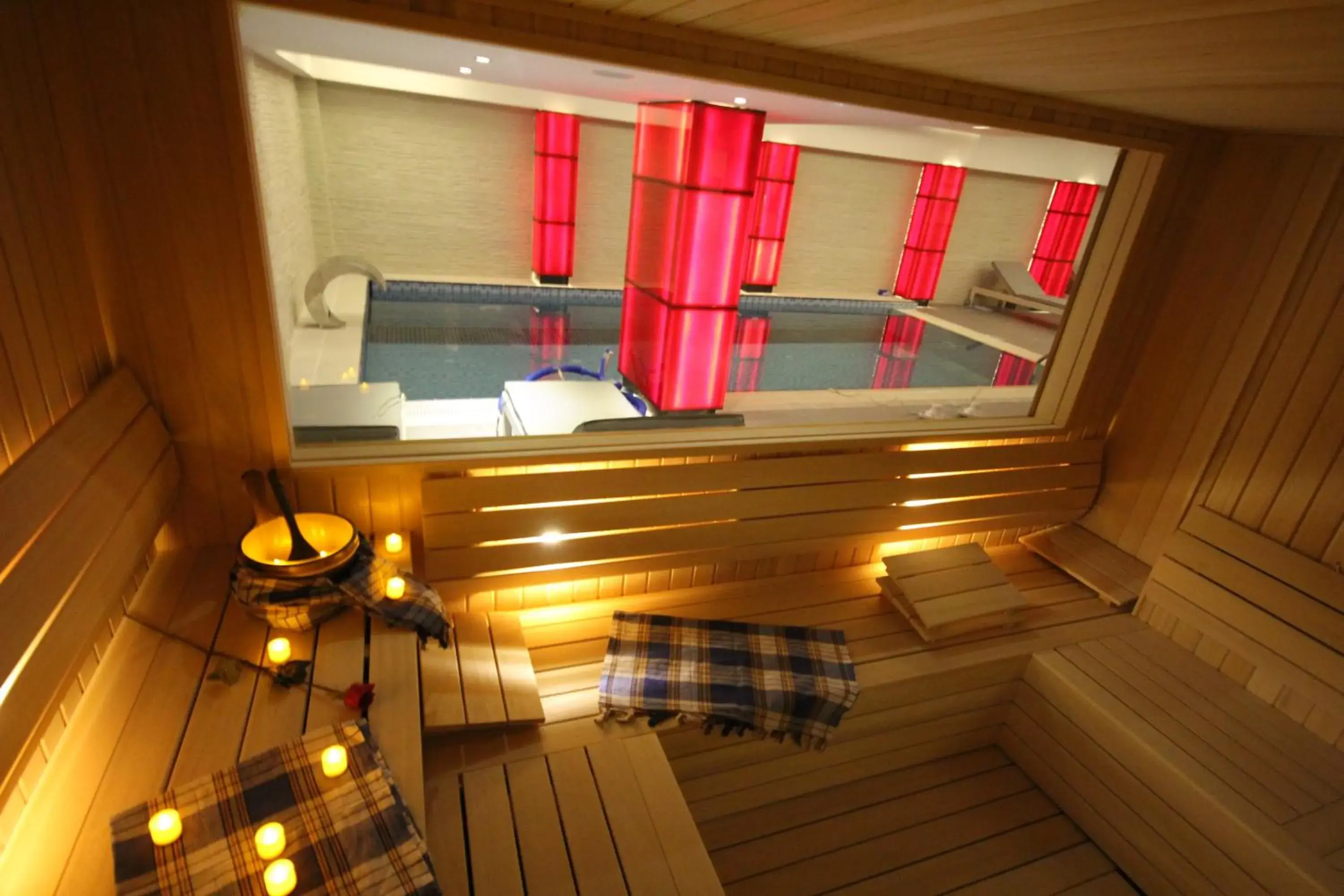 Sauna in Grand Washington Hotel
