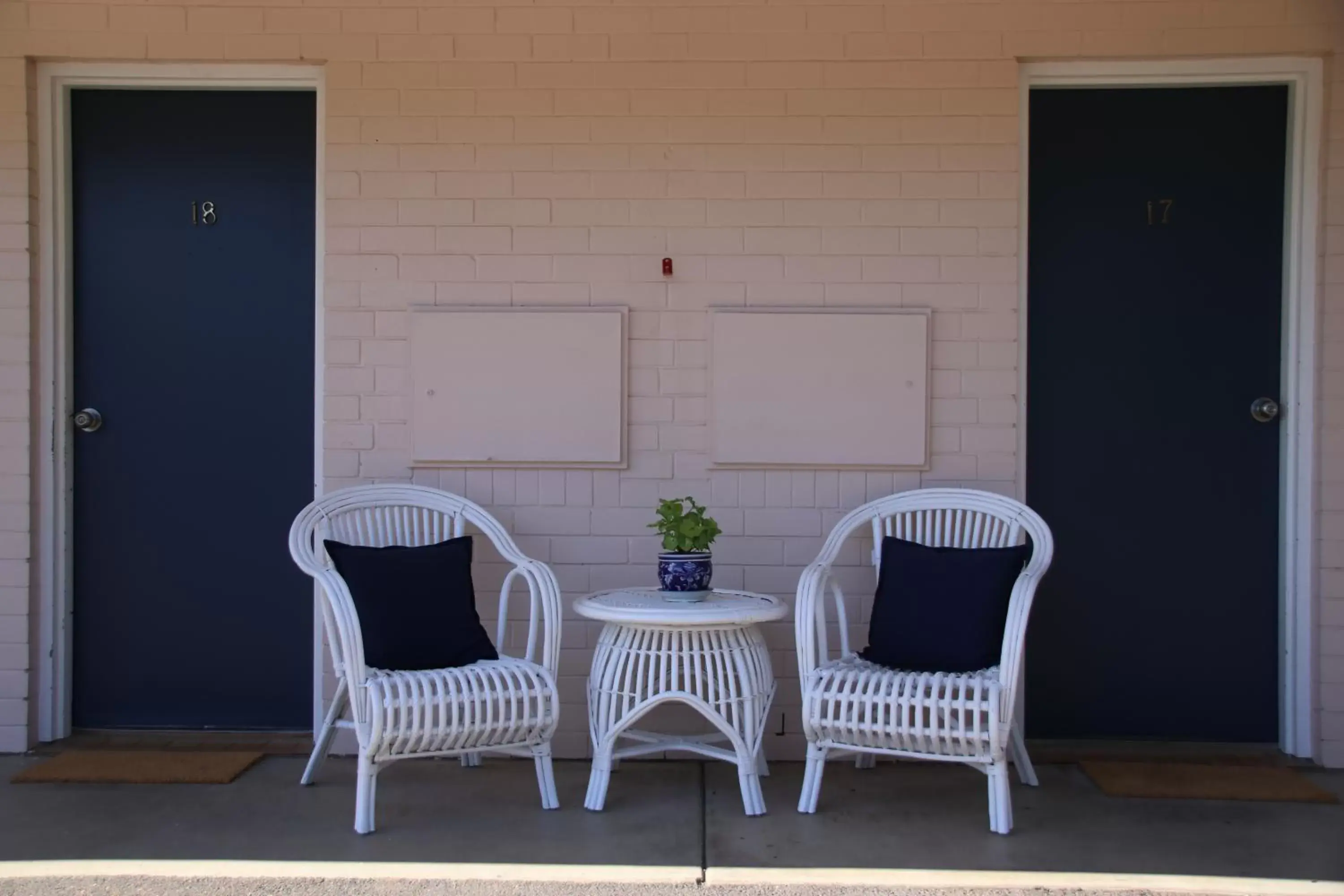 Seating area in Border Motel