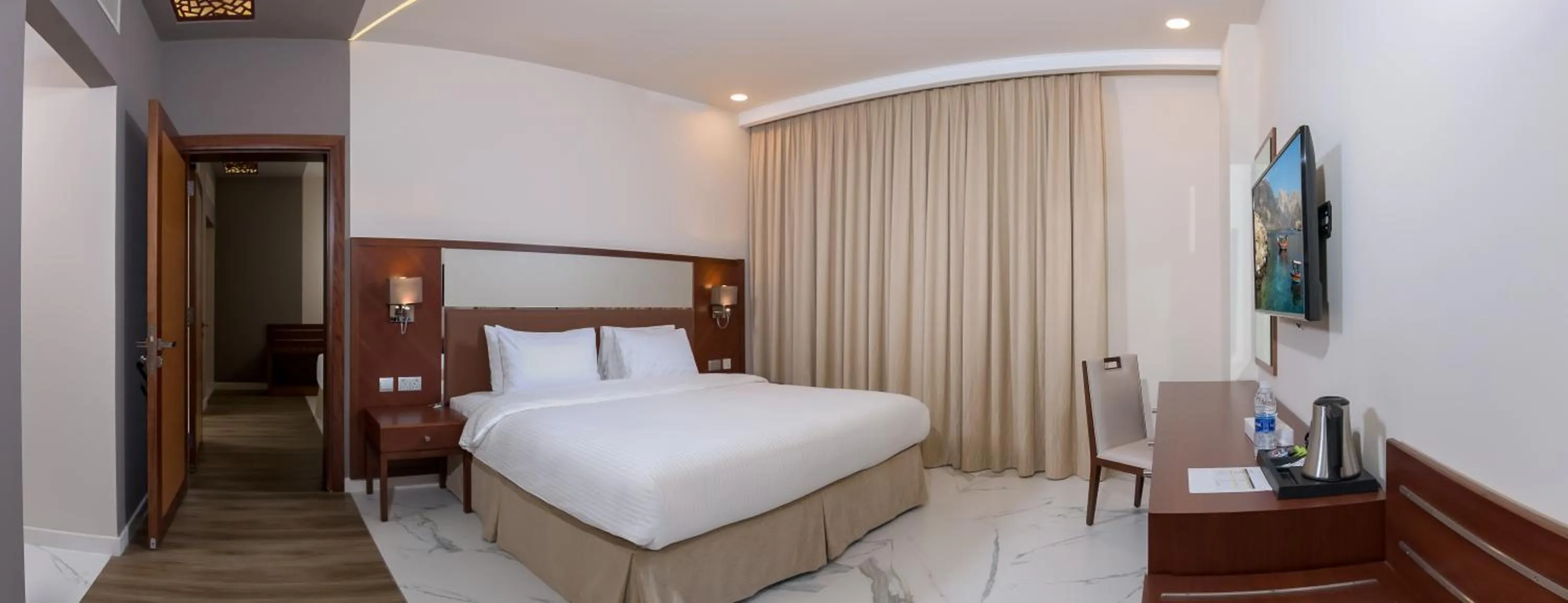 Photo of the whole room, Bed in Muscat Gate Hotel