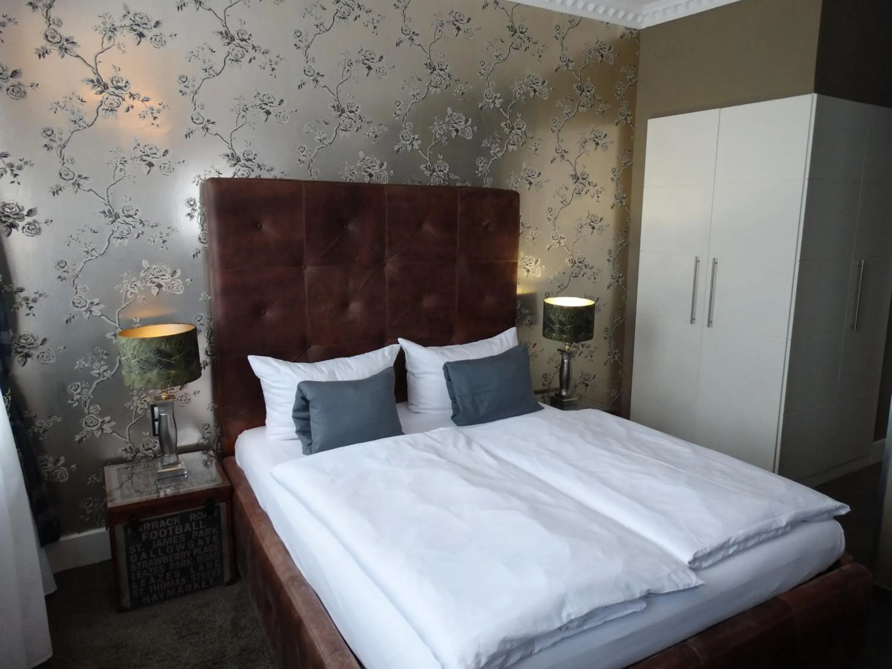 Bed in Boutique-Hotel GEORGES