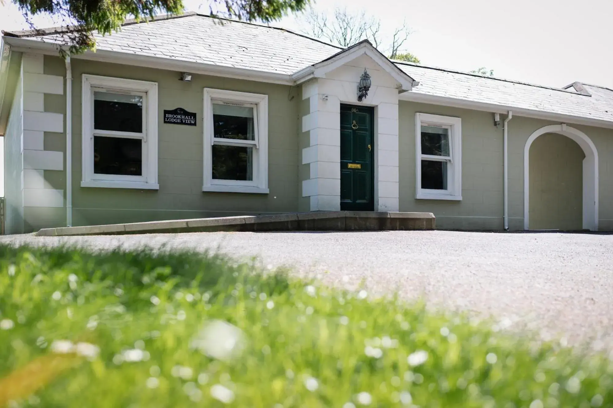 Property Building in Brookhall Cottages