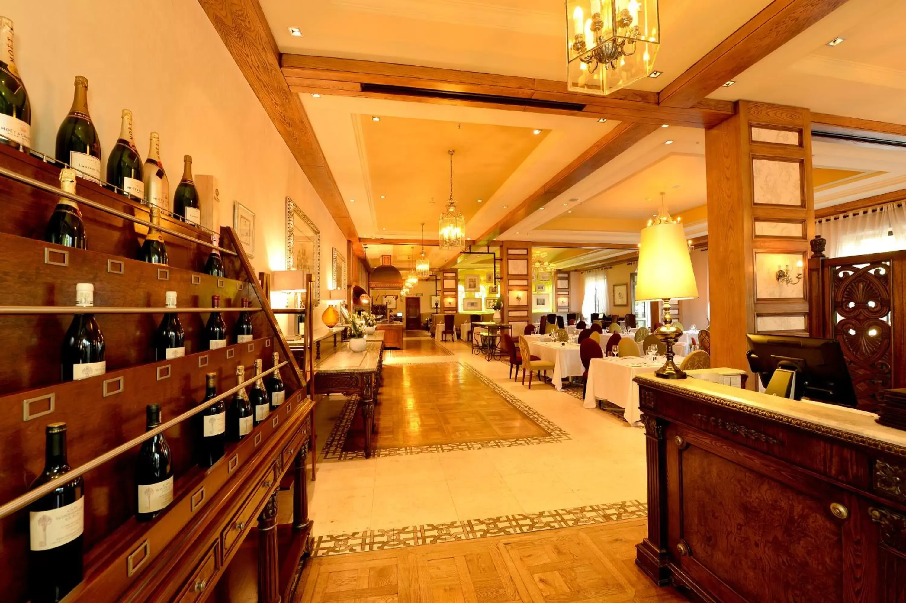 Restaurant/places to eat in Pivot Hotel Montecasino