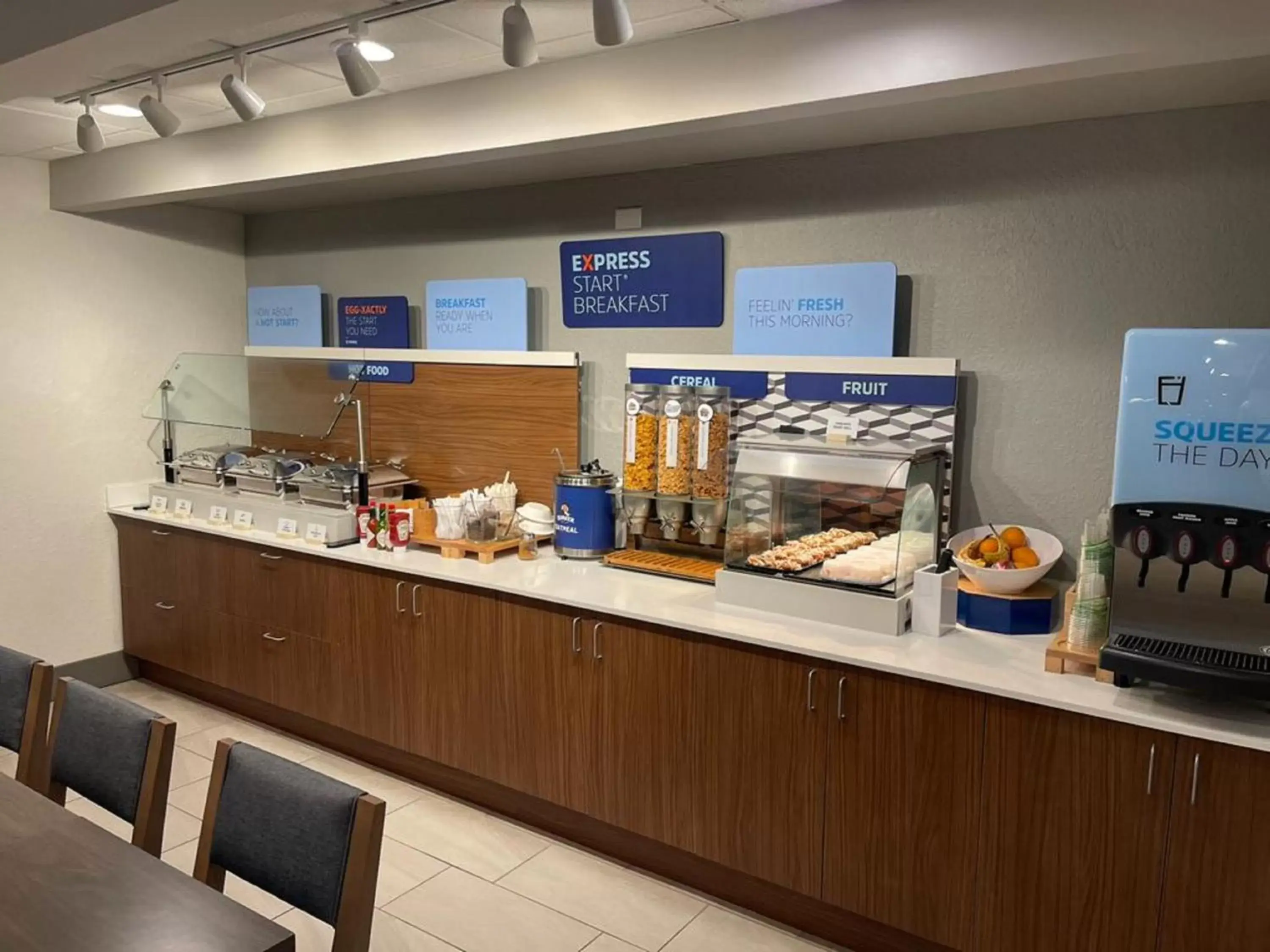 Breakfast in Holiday Inn Express Fort Lauderdale North - Executive Airport, an IHG Hotel