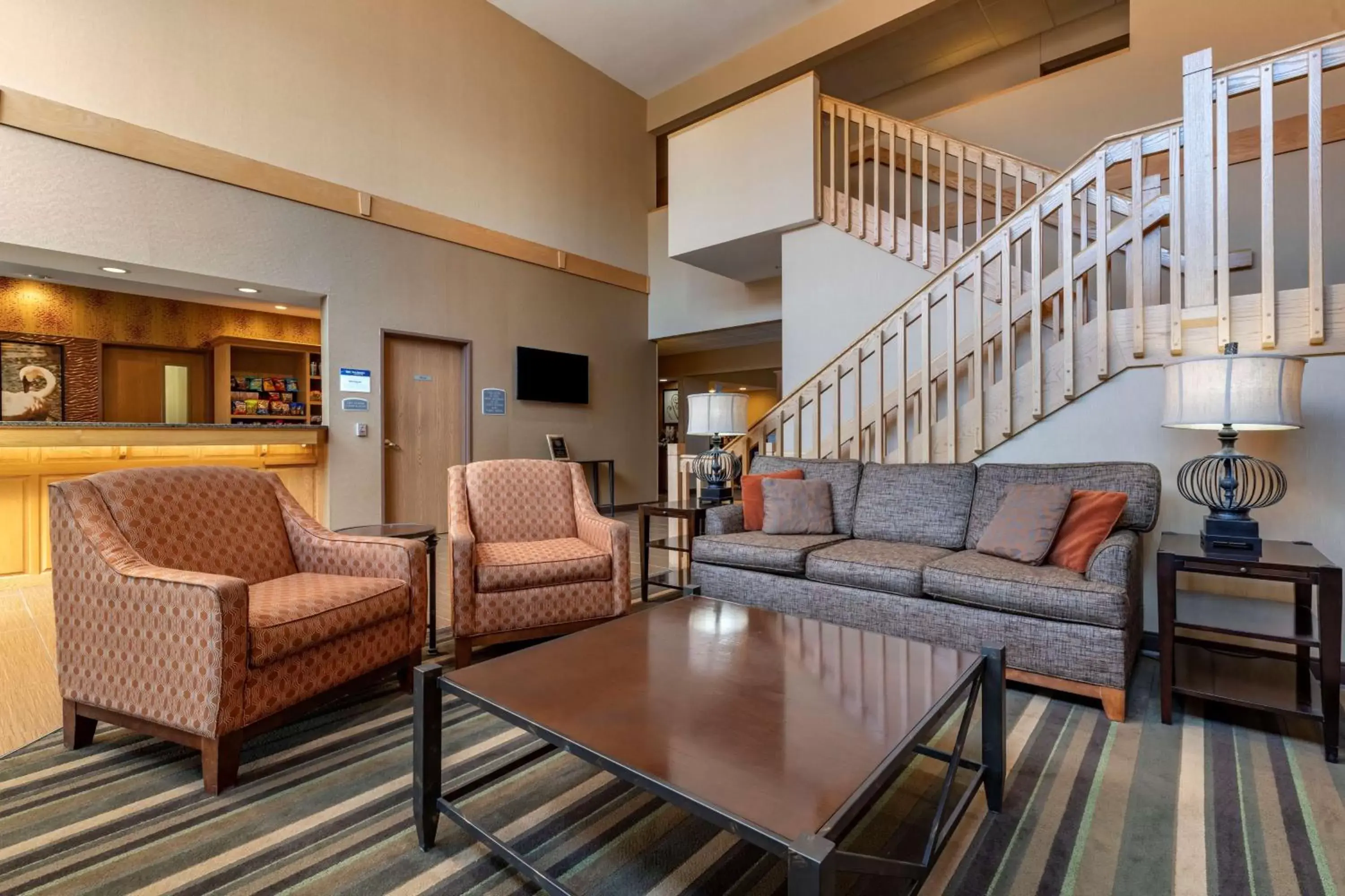 Lobby or reception, Seating Area in Best Western Plus Chelsea Hotel