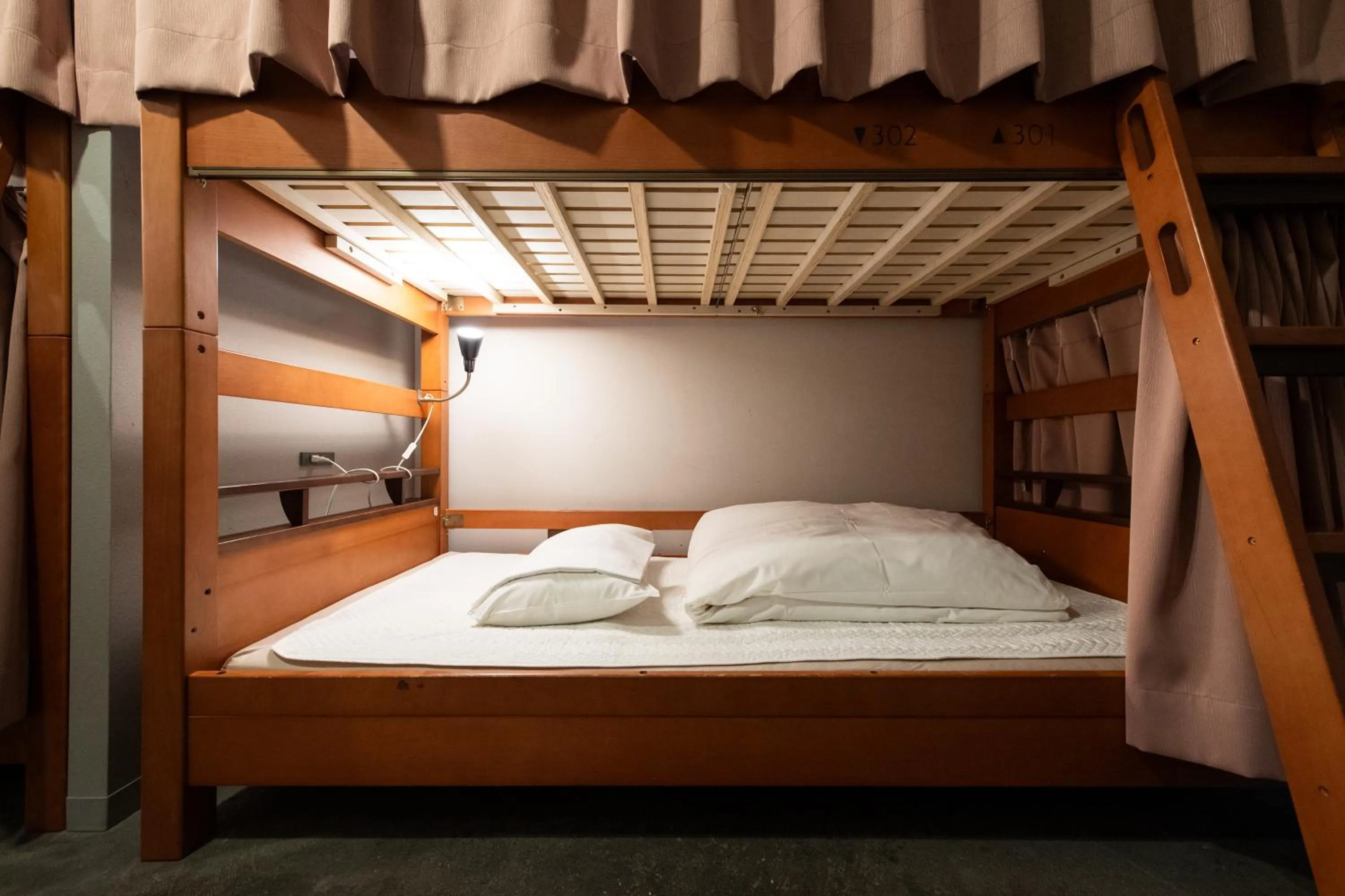 Photo of the whole room, Bed in Imano Tokyo Hostel