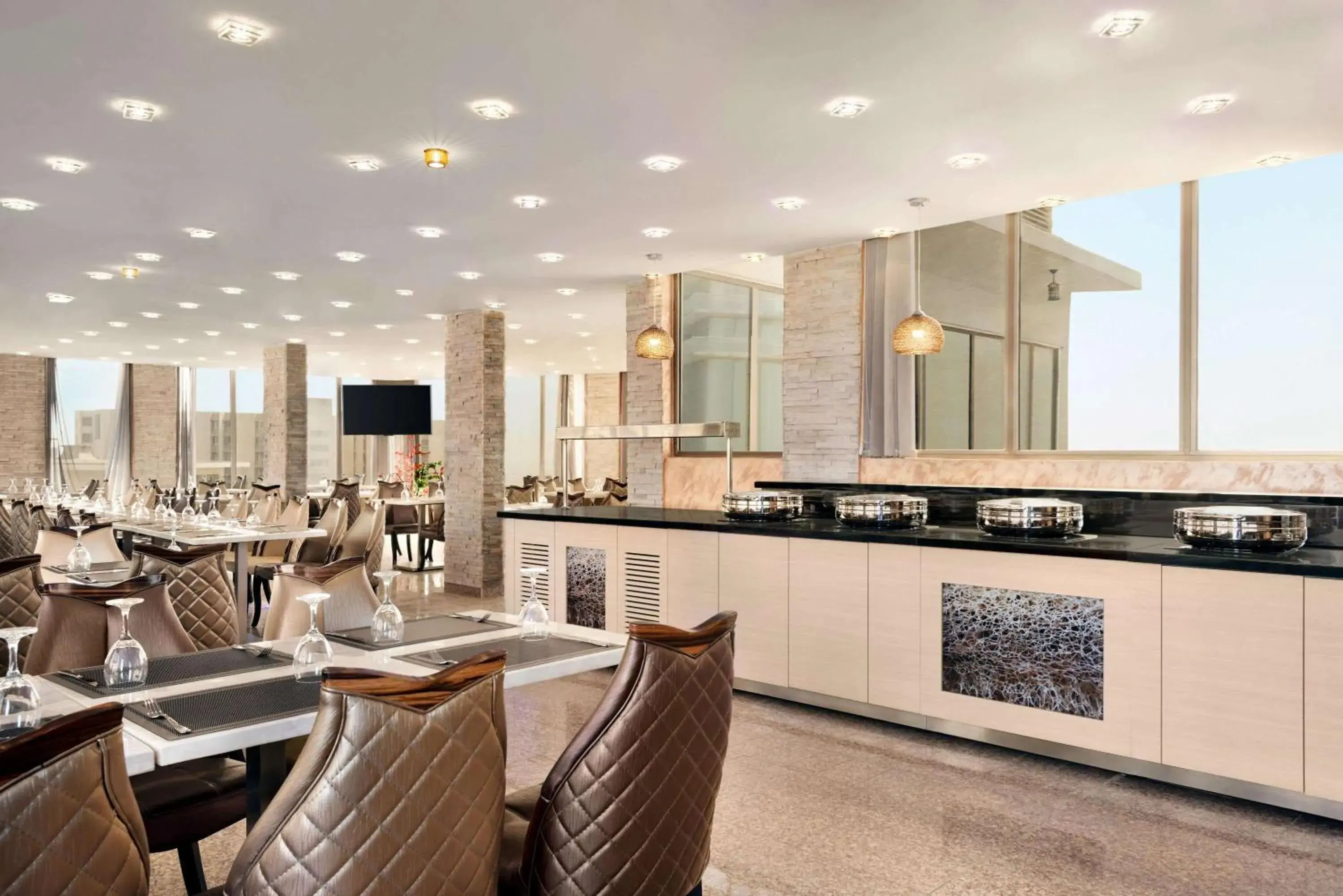 Restaurant/Places to Eat in Days Hotel & Suites by Wyndham Dakar