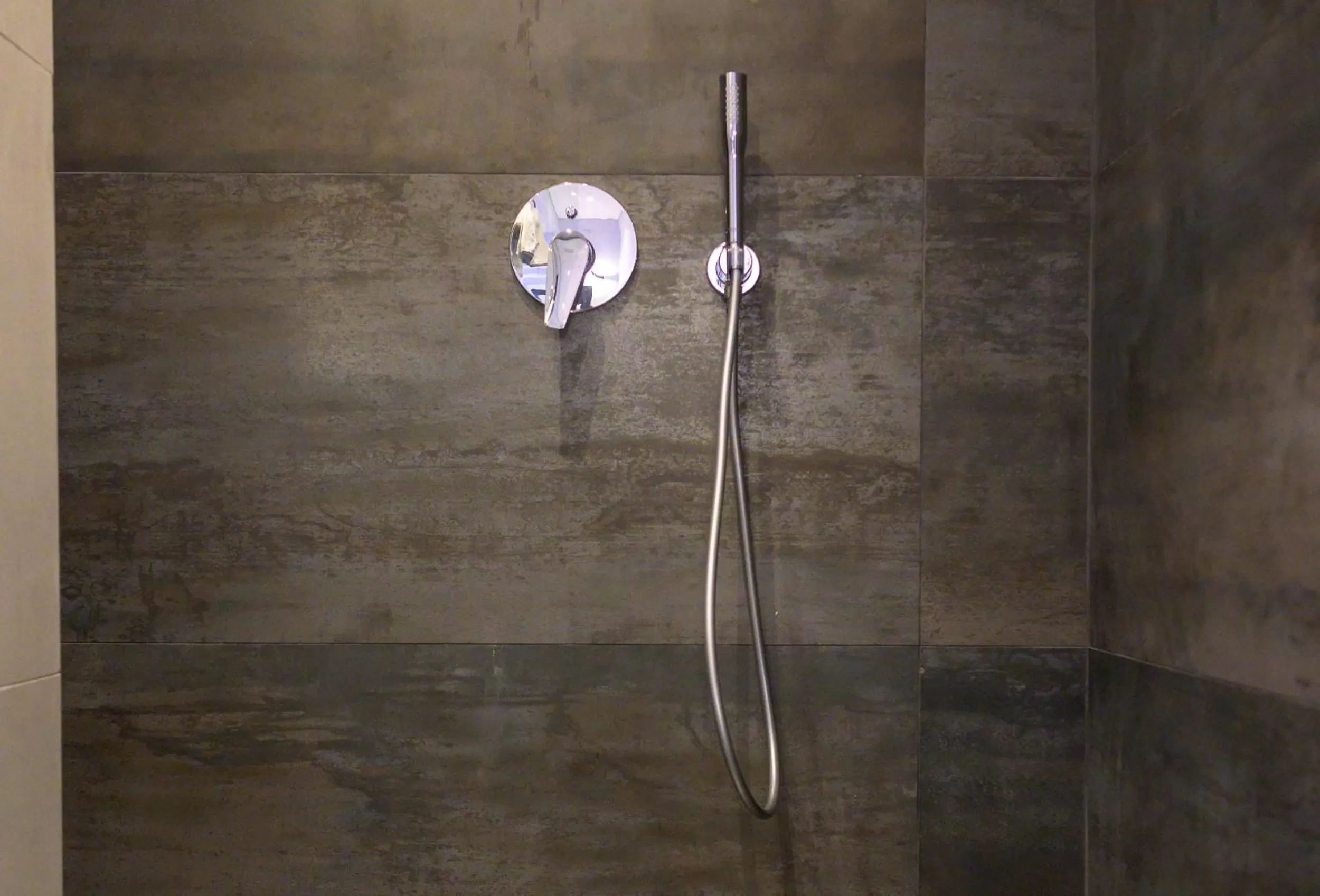 Shower in Pines Hotel