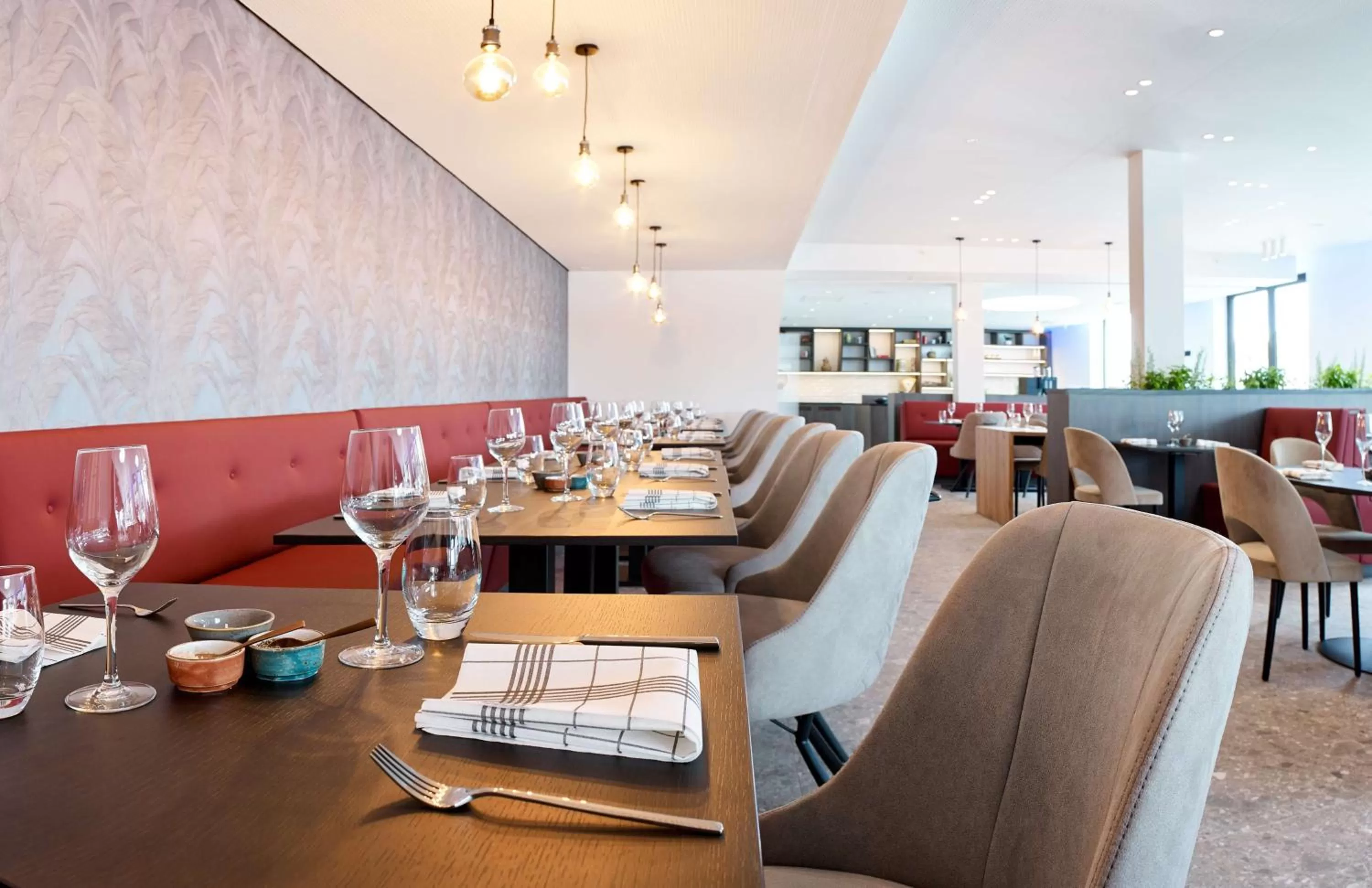 Restaurant/places to eat in Radisson Blu Hotel, Bruges