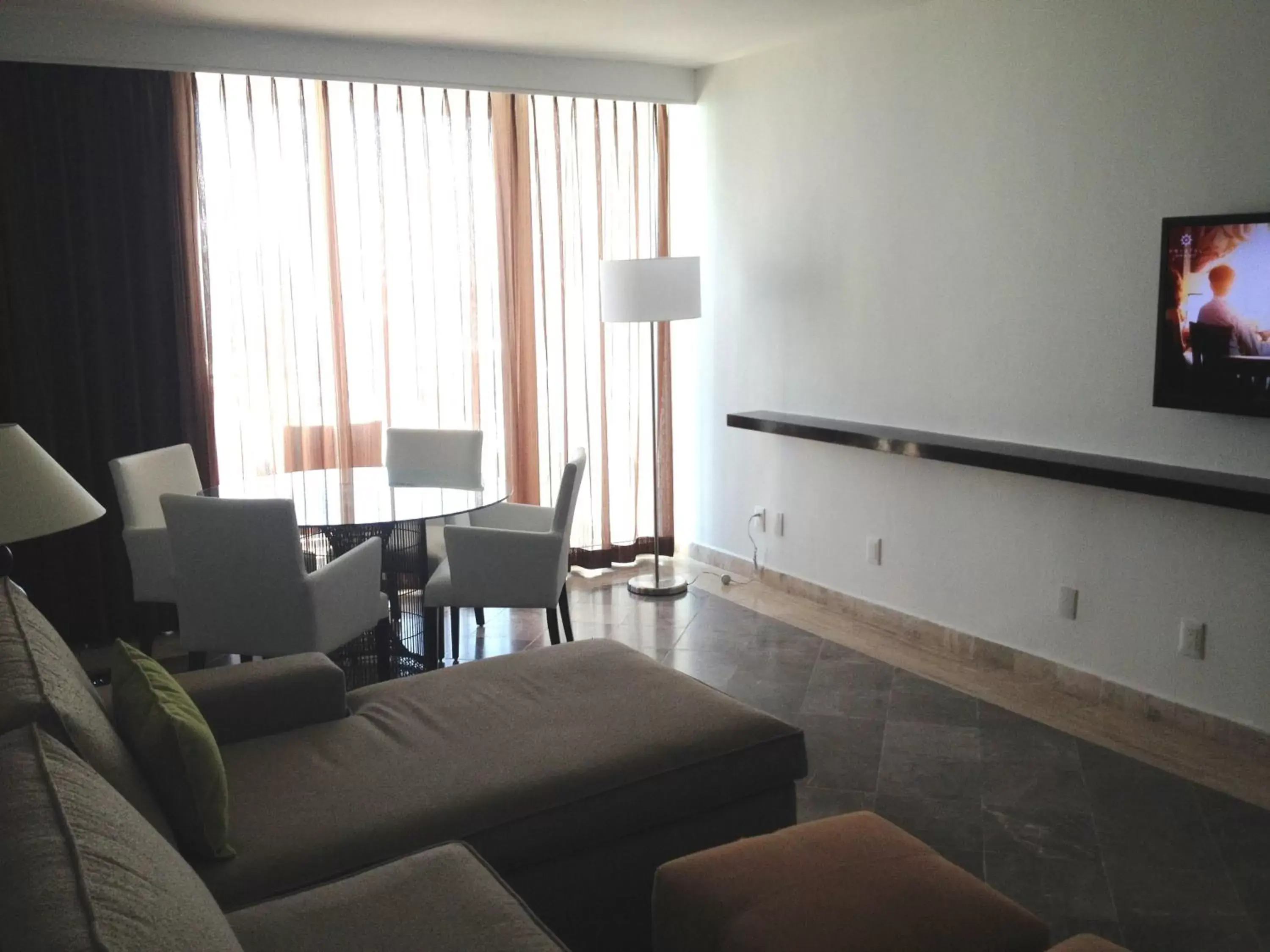 Living room, Seating Area in Krystal Grand Cancun
