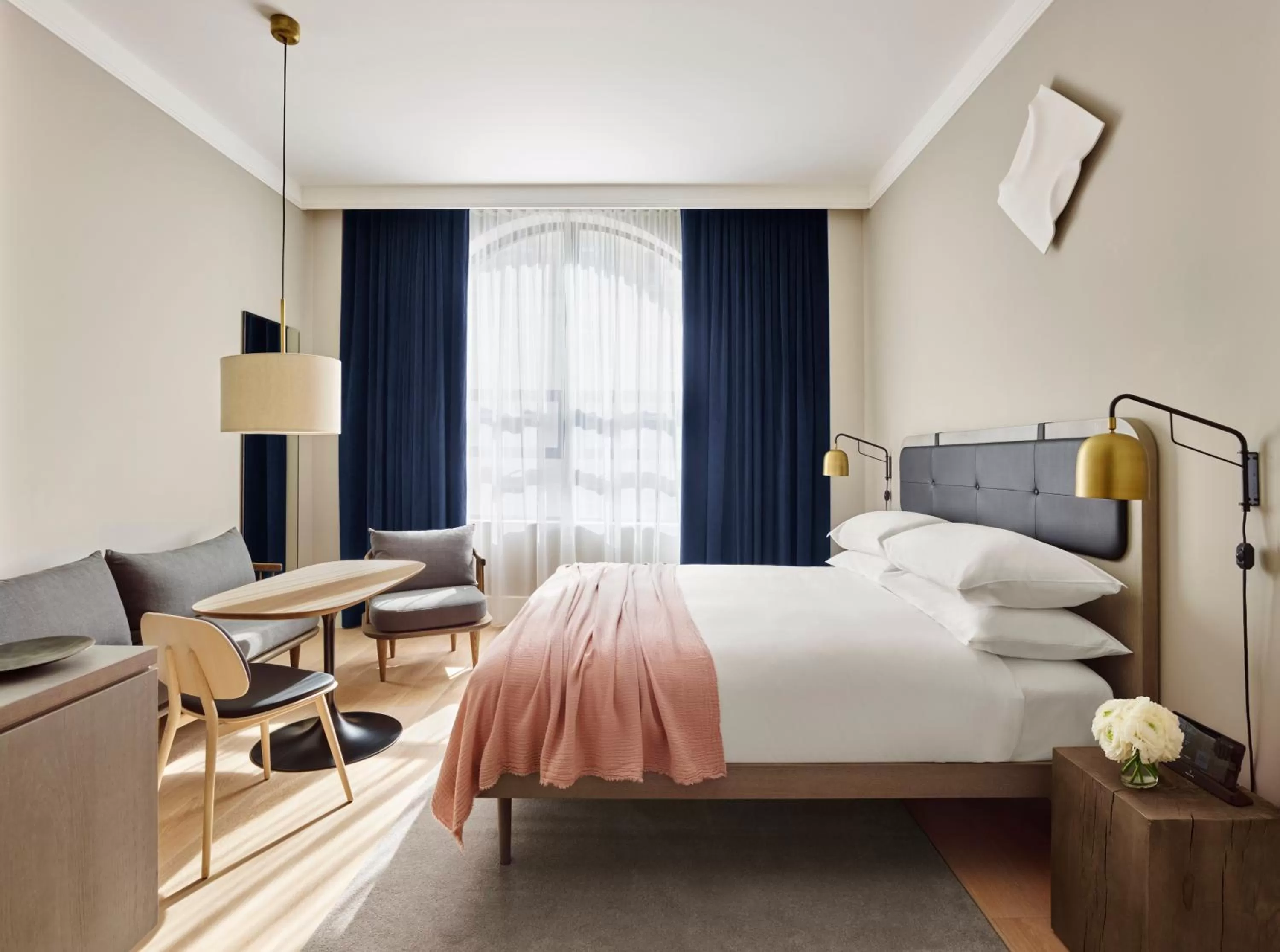 Bed in 11 Howard, New York, a Member of Design Hotels