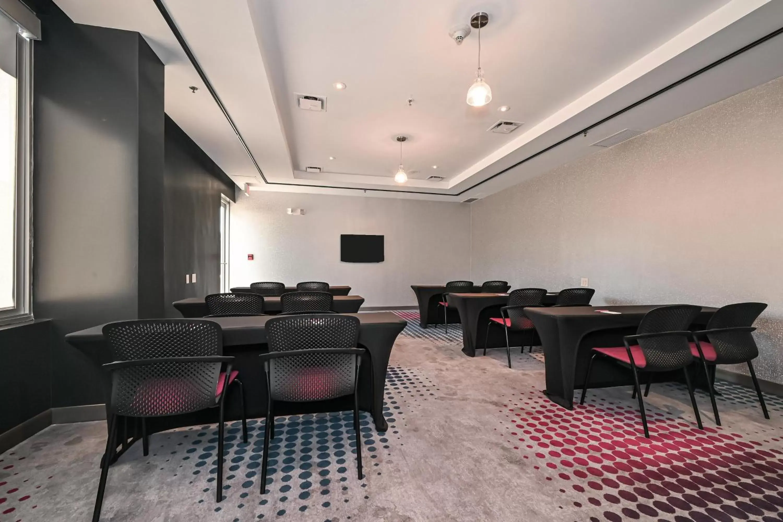 Meeting/conference room, Restaurant/Places to Eat in Aloft Charleston Airport and Convention Center