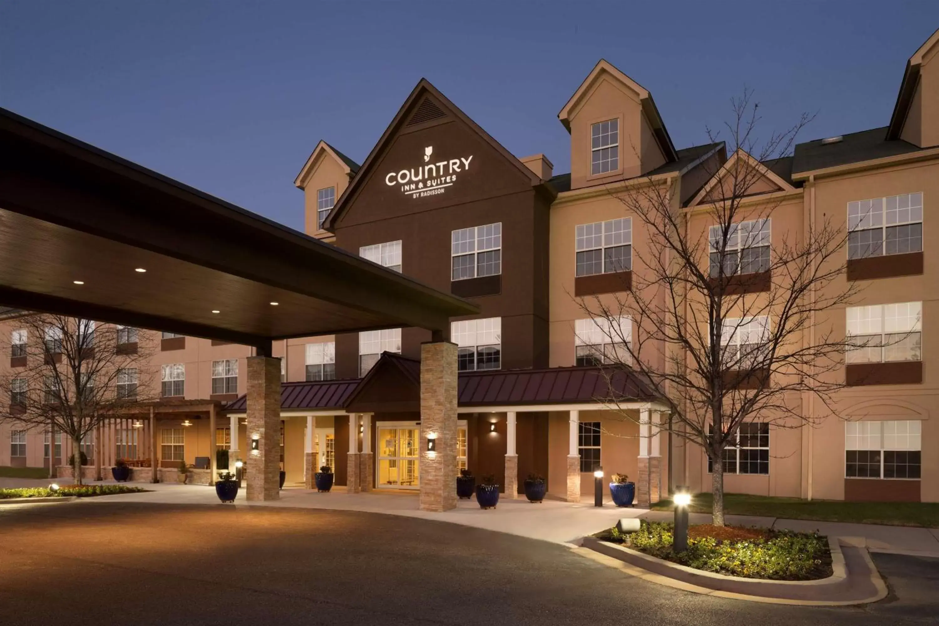 Property building in Country Inn & Suites by Radisson, Aiken, SC