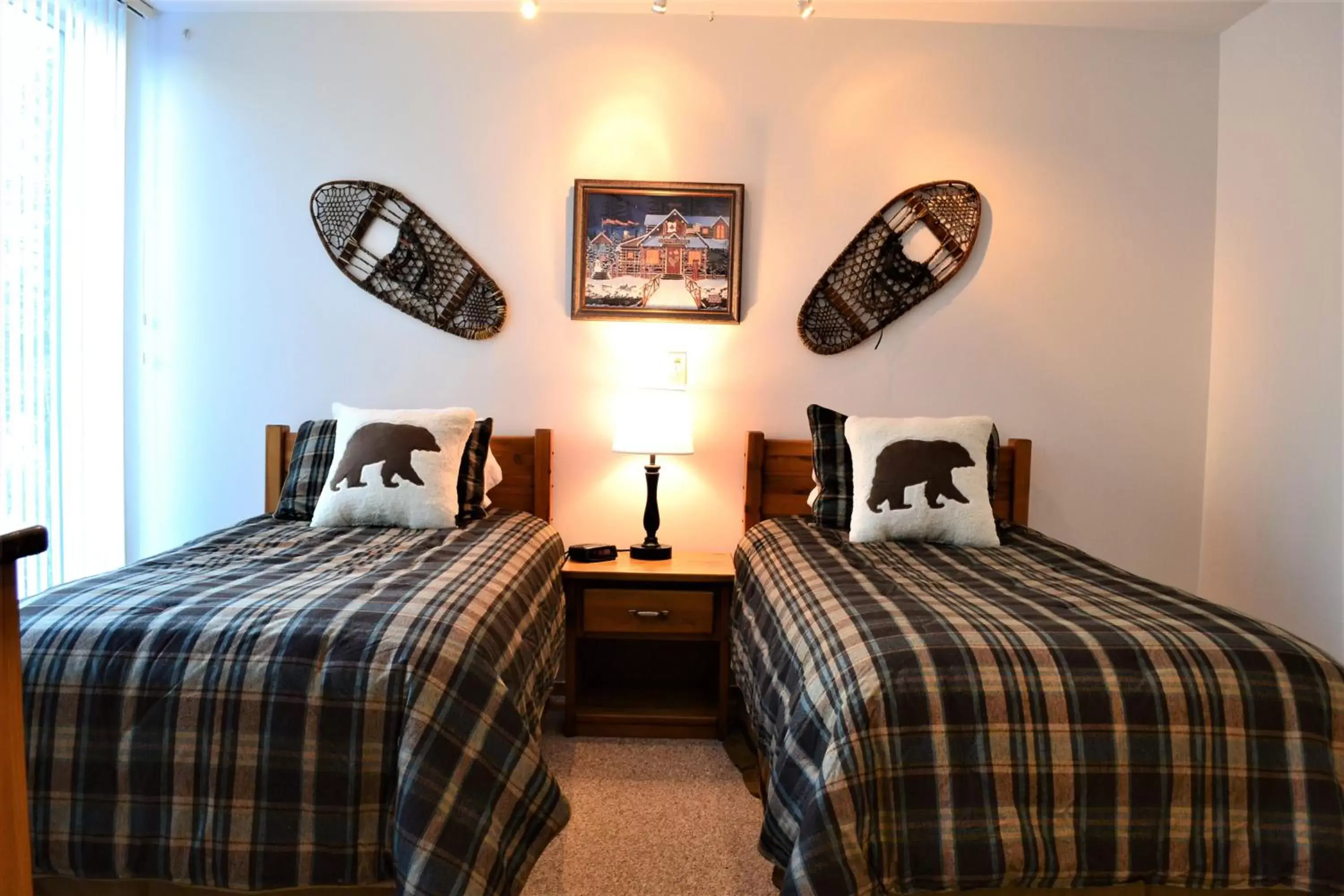Bedroom, Bed in Simba Run Vail Condominiums