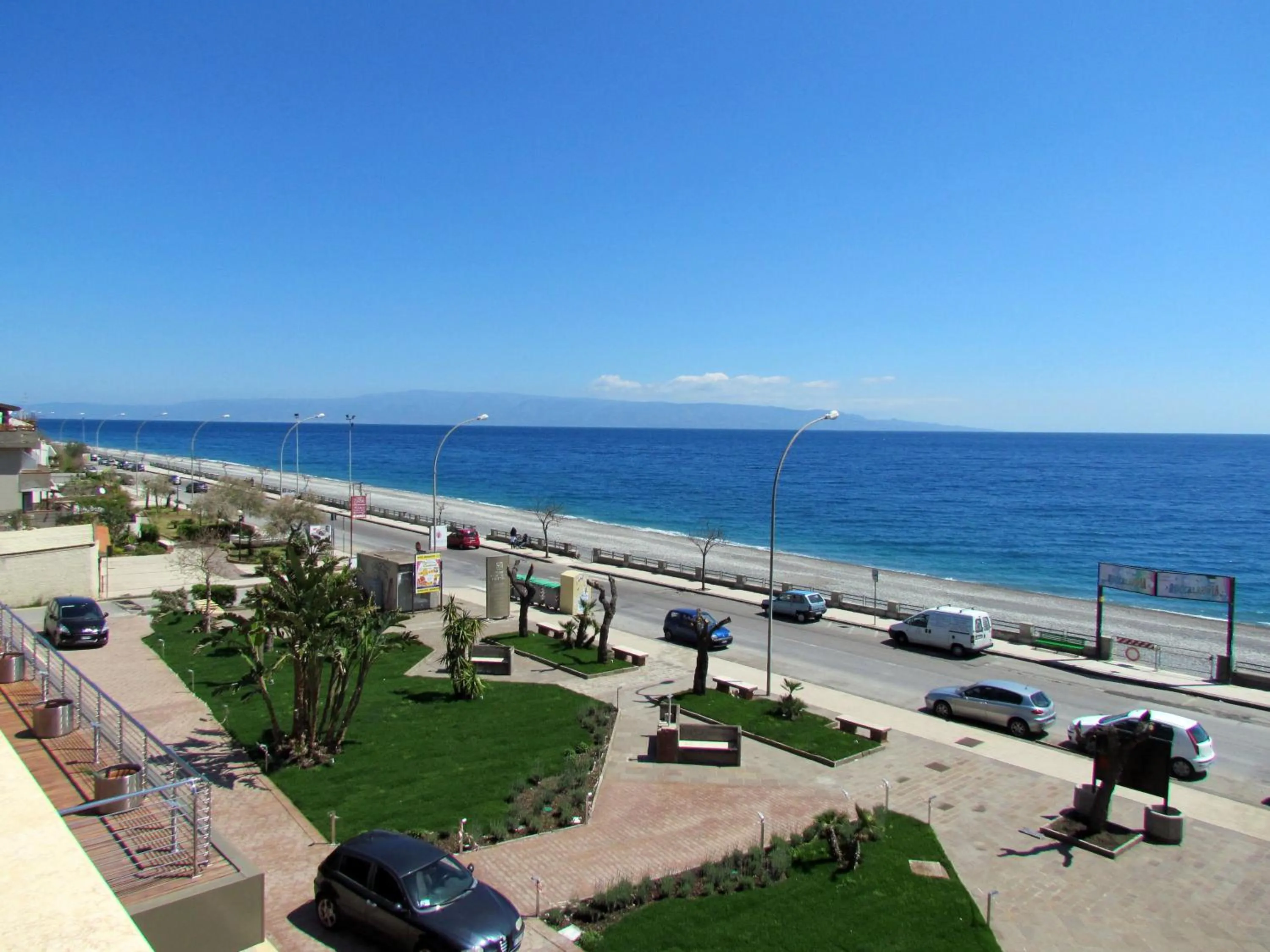 Facade/entrance in Main Palace Hotel