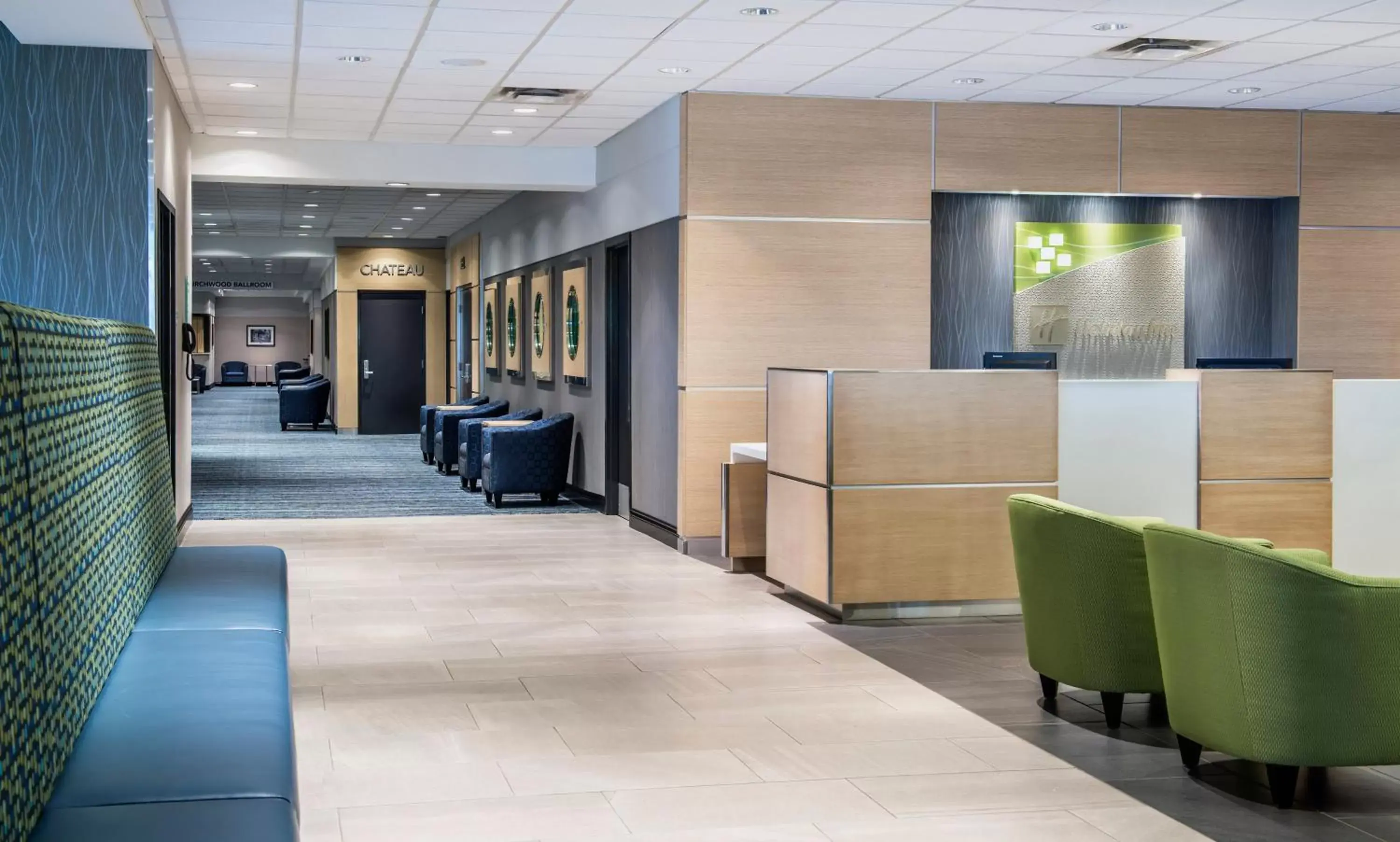 Property building, Lobby/Reception in Holiday Inn Winnipeg - Airport West, an IHG Hotel