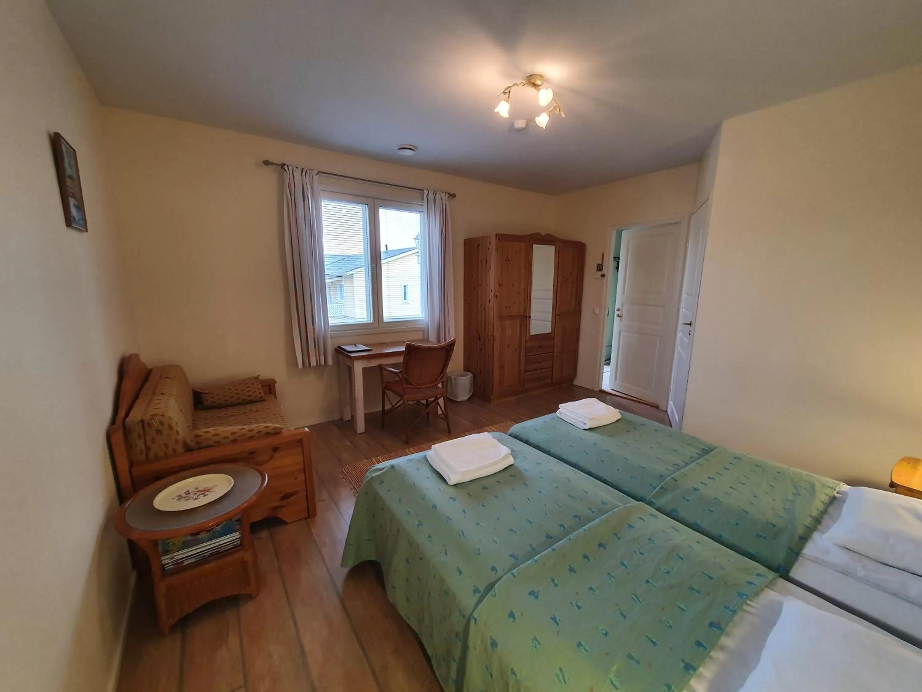 Photo of the whole room, Bed in B&B Lomamokkila