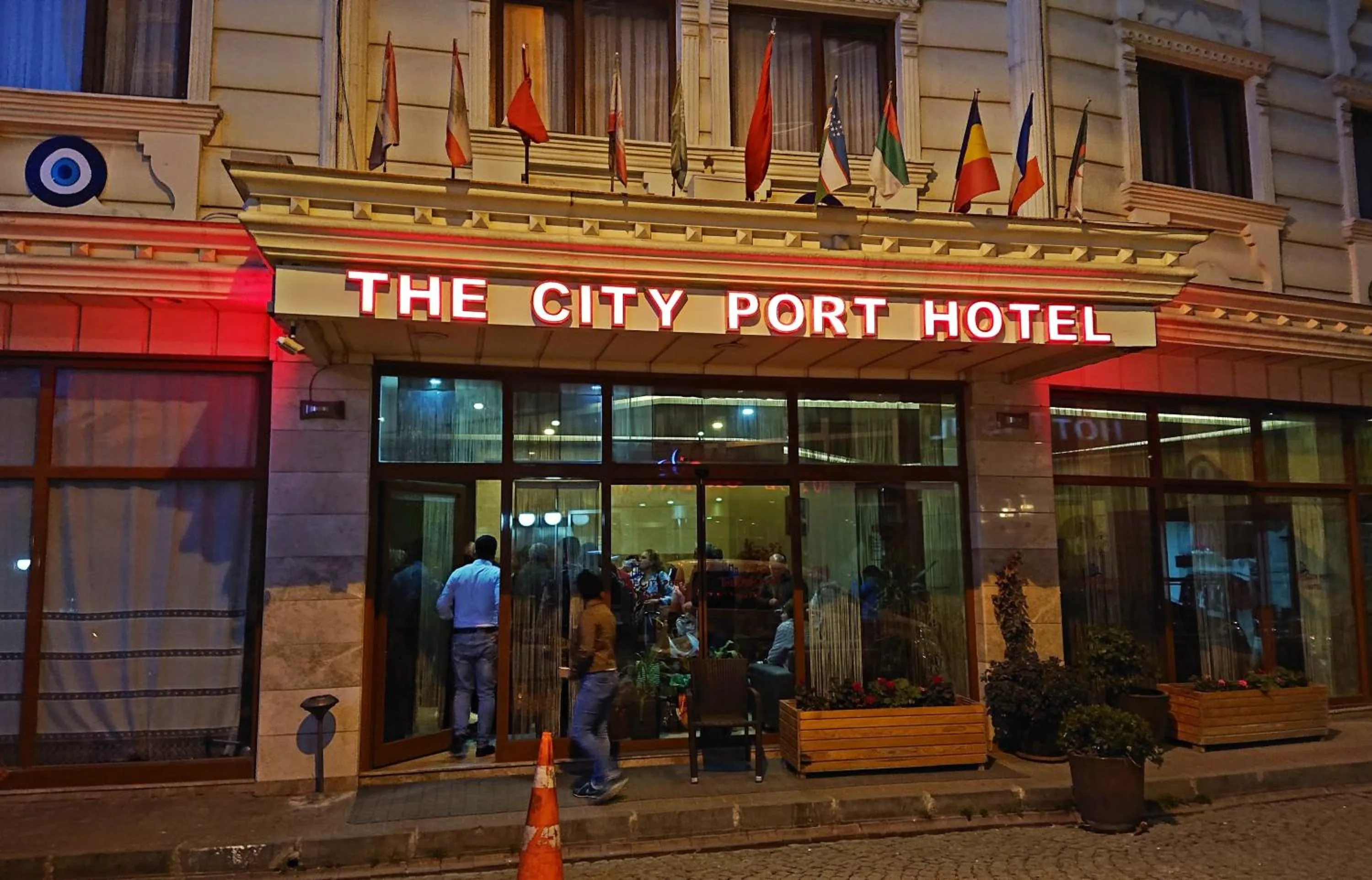 Facade/entrance in The City Port Hotel