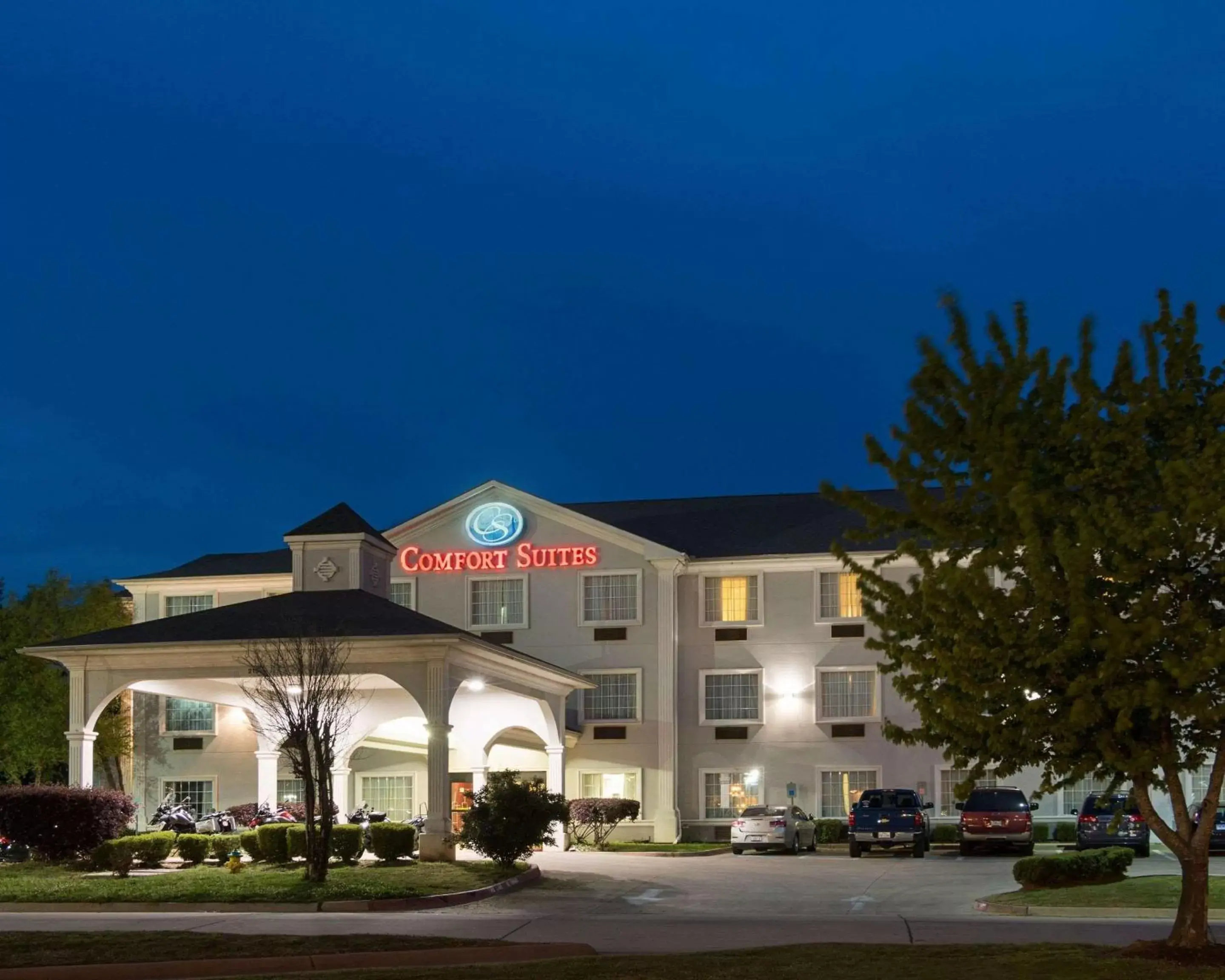 Property Building in Comfort Suites Texarkana