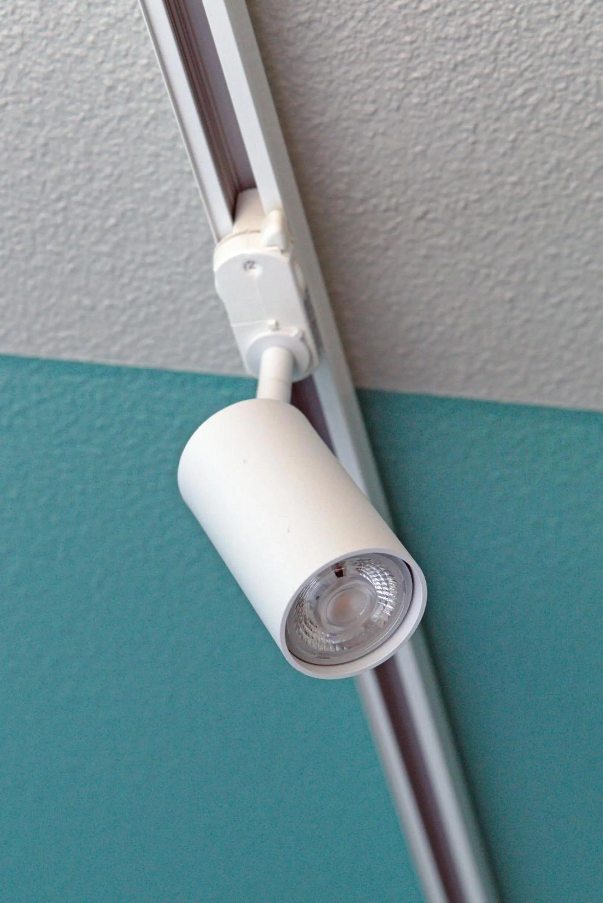 Decorative detail in ibis Budget La Teste Bassin d'Arcachon