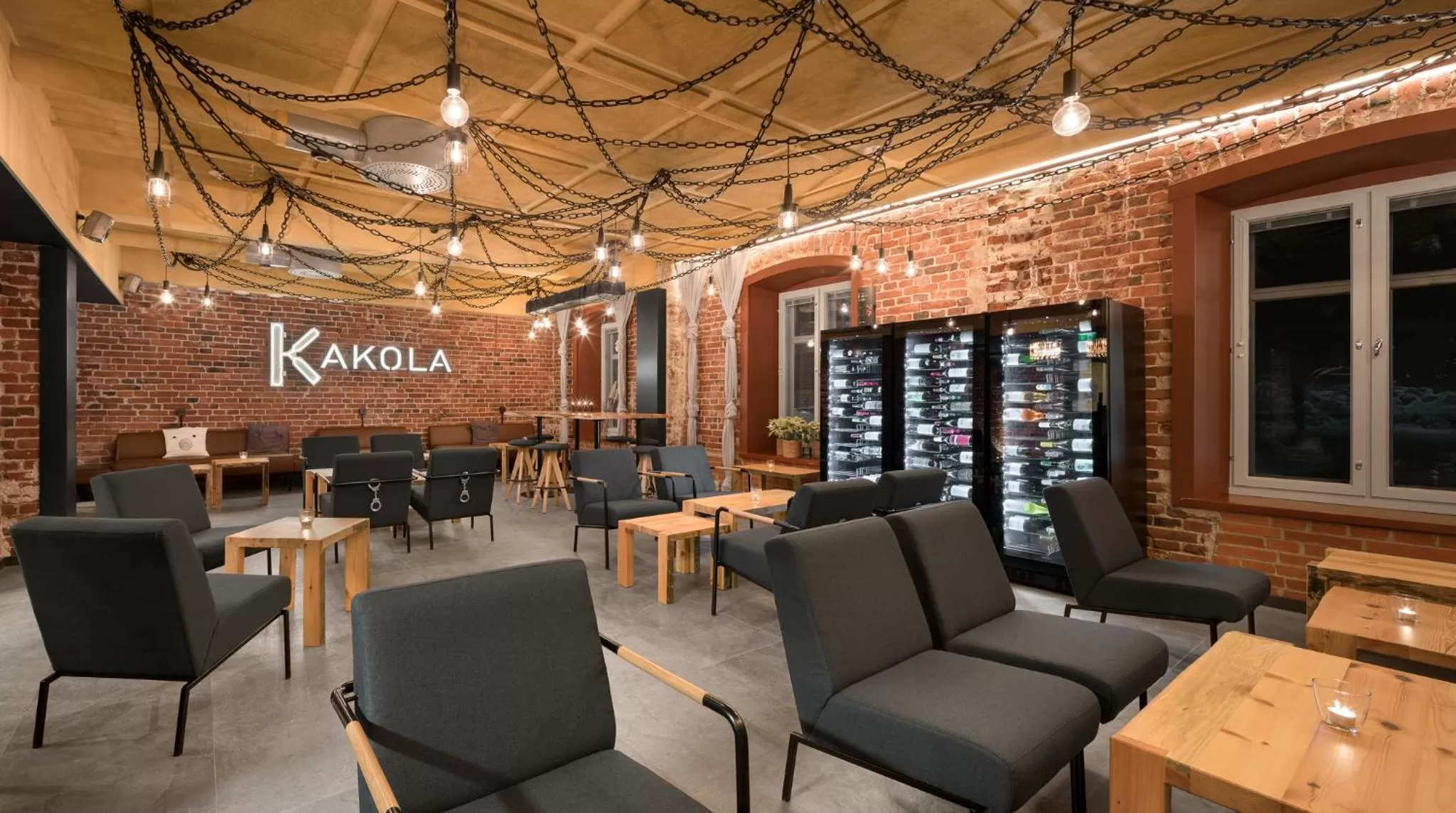 Restaurant/places to eat in Hotel Kakola