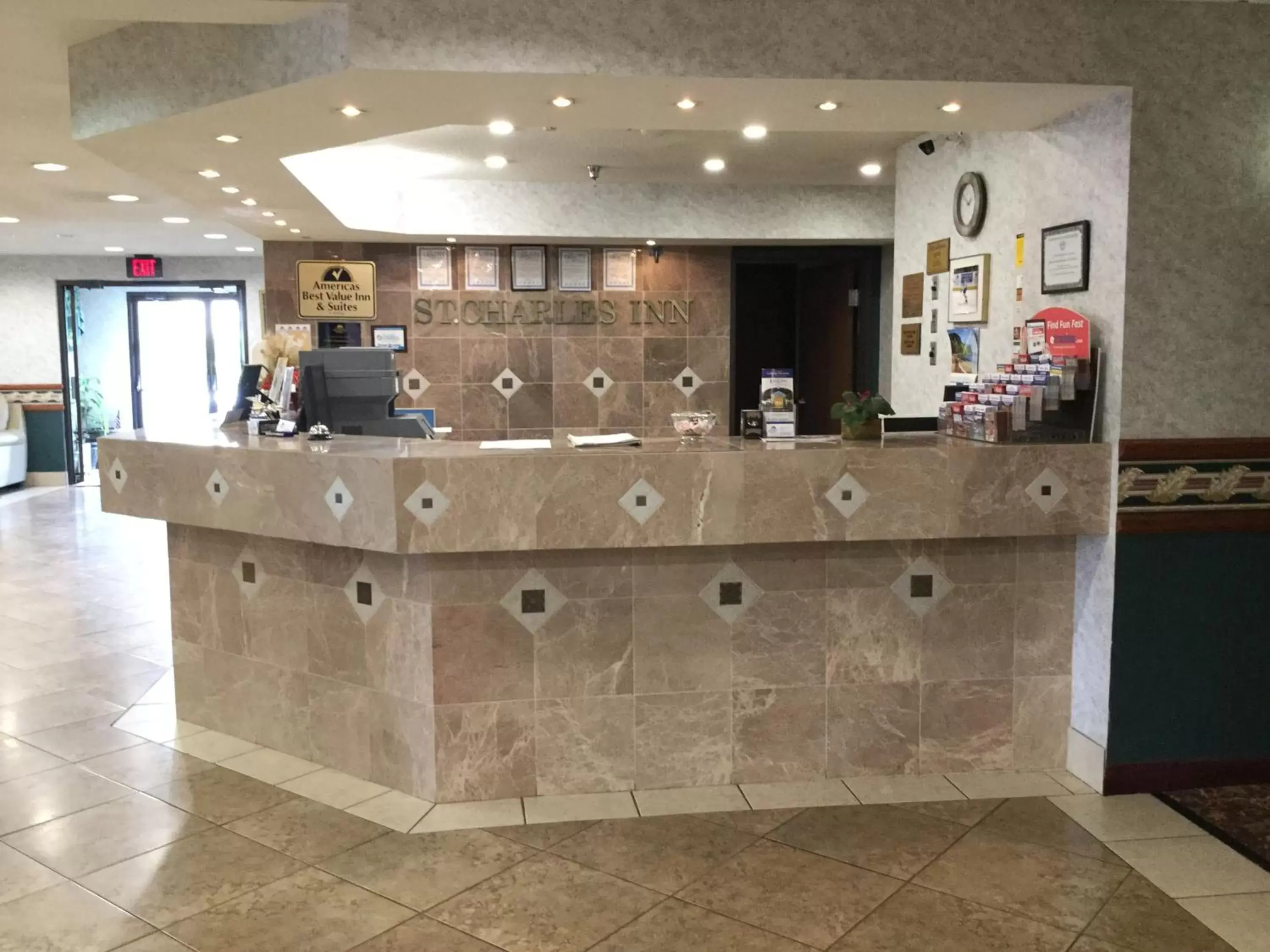 Lobby/Reception in Americas Best Value Inn and Suites Saint Charles