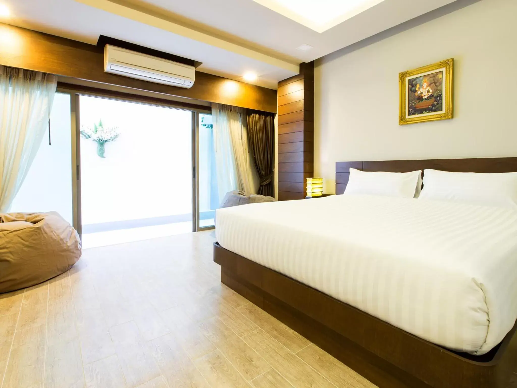 Bedroom, Bed in The Agate Pattaya Boutique Resort