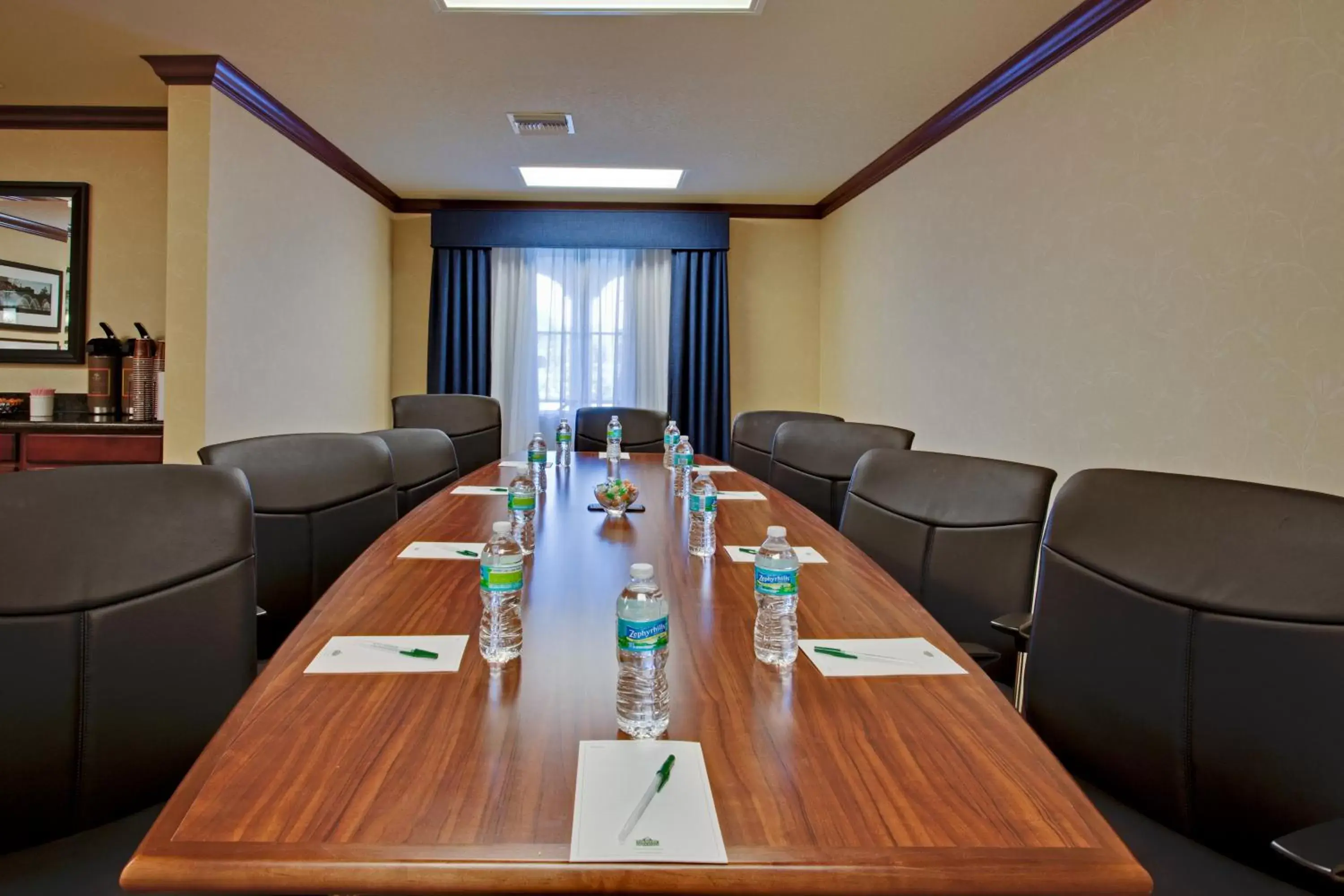 Business facilities in Country Inn & Suites by Radisson, Port Orange-Daytona, FL