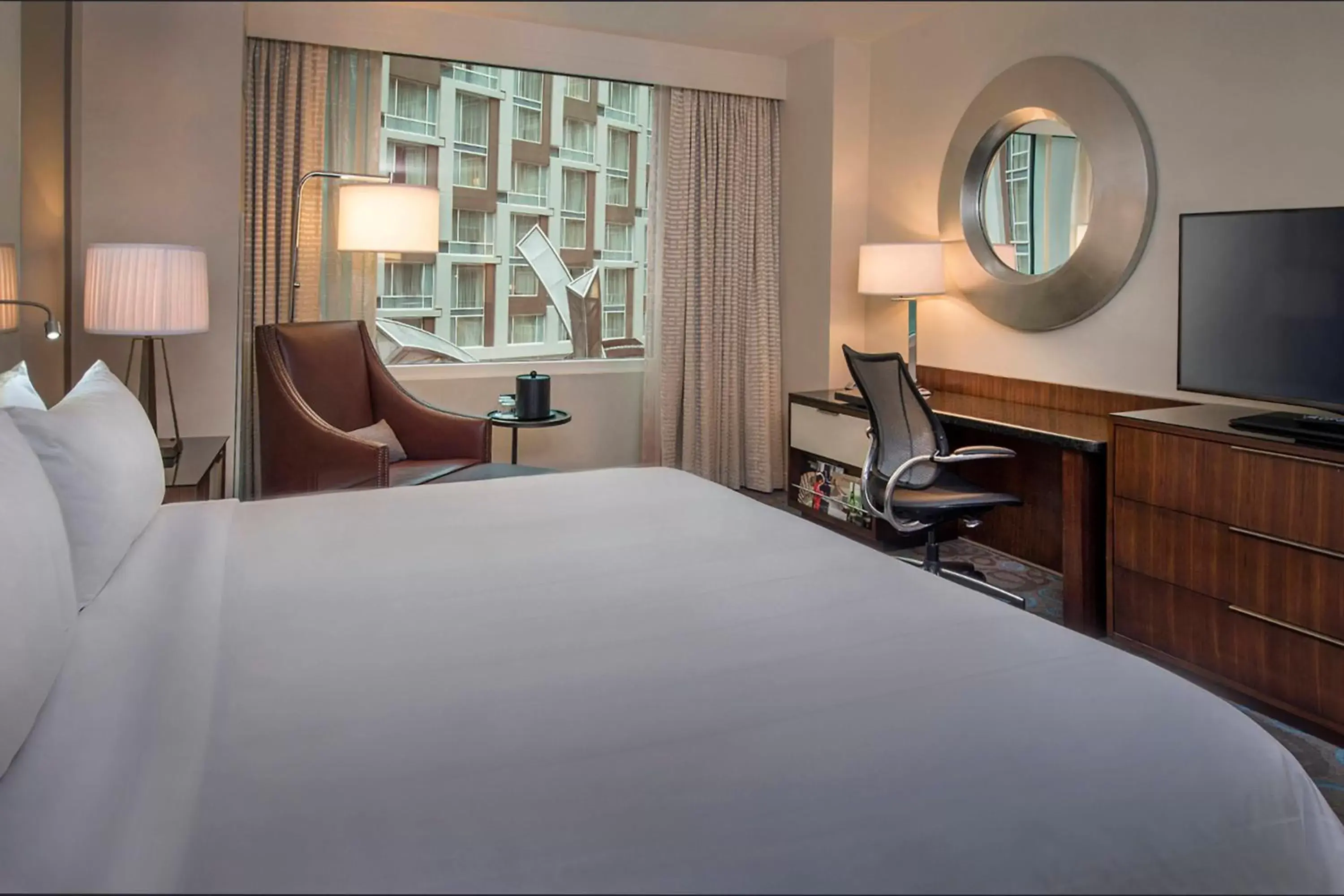 Photo of the whole room, Bed in Marriott Marquis Washington, DC