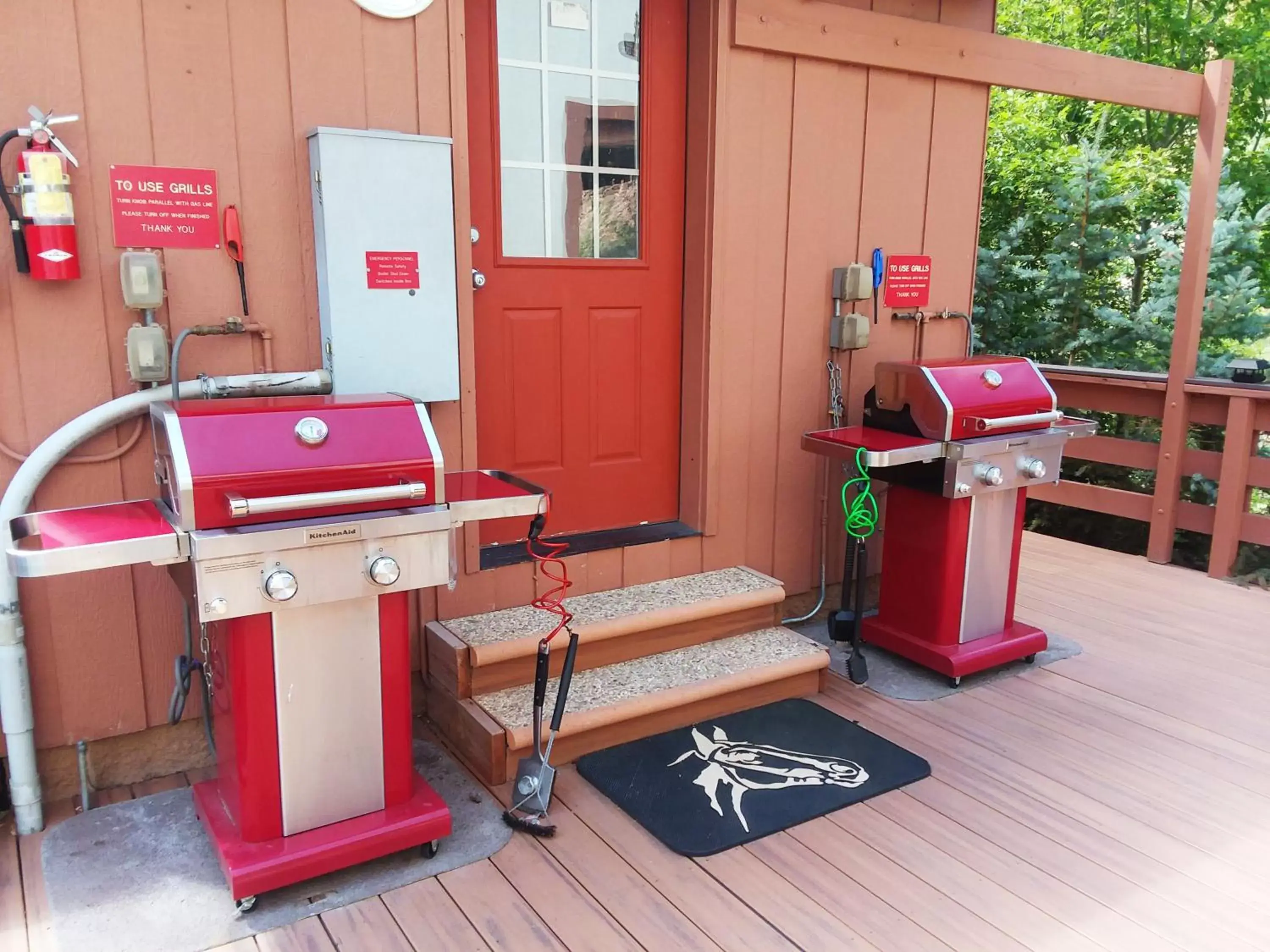 Area and facilities, BBQ Facilities in Hot Springs Inn