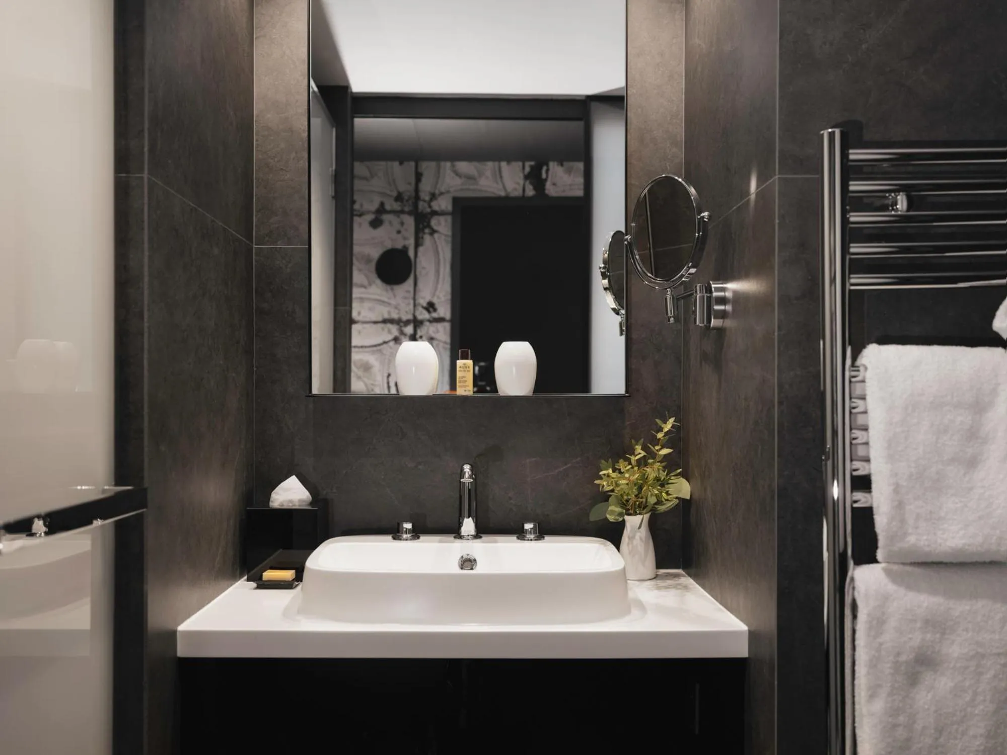 Bathroom in Balthazar Hotel & Spa Rennes - MGallery Collection