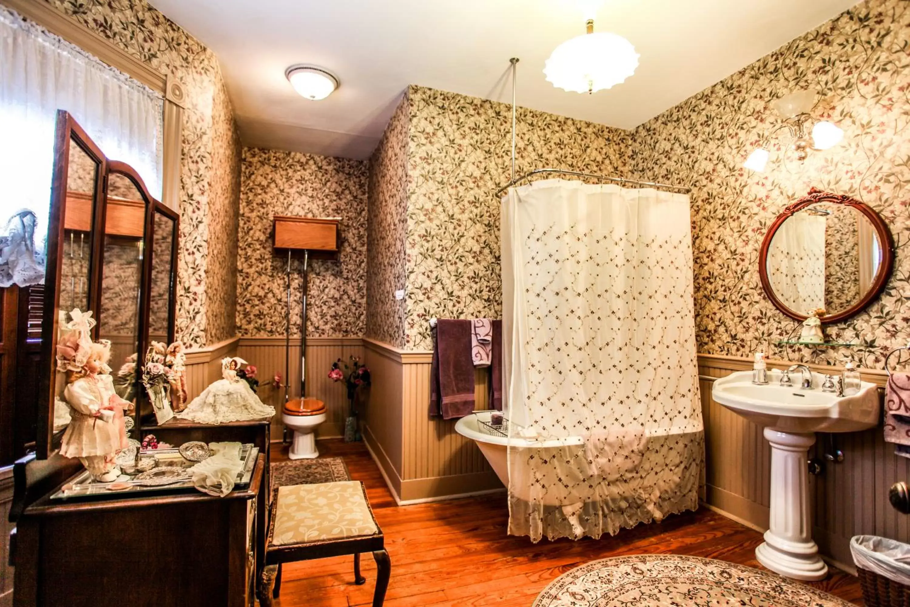 Bathroom in Hollerstown Hill Bed and Breakfast