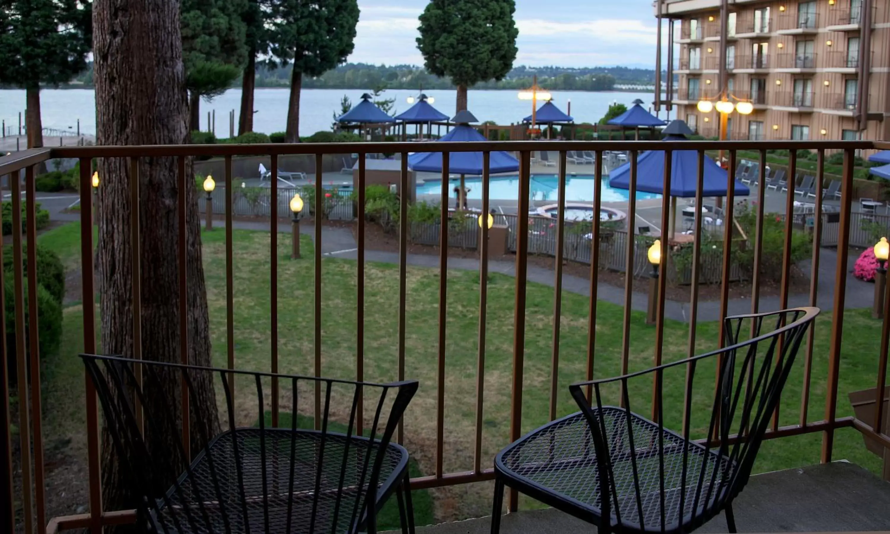 Day, Balcony/Terrace in Holiday Inn - Portland - Columbia Riverfront, an IHG Hotel