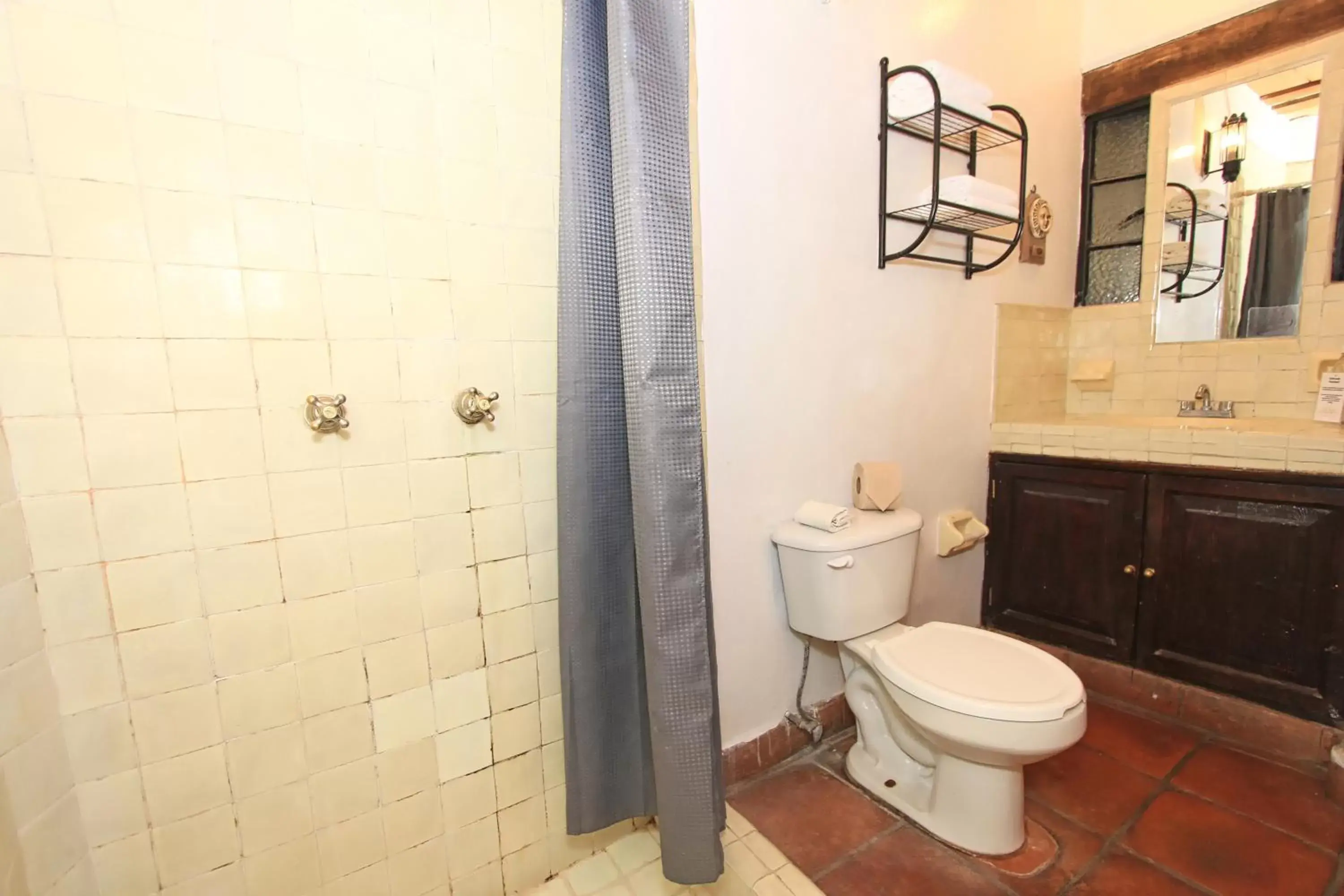 Bathroom in Hotel Real Guanajuato