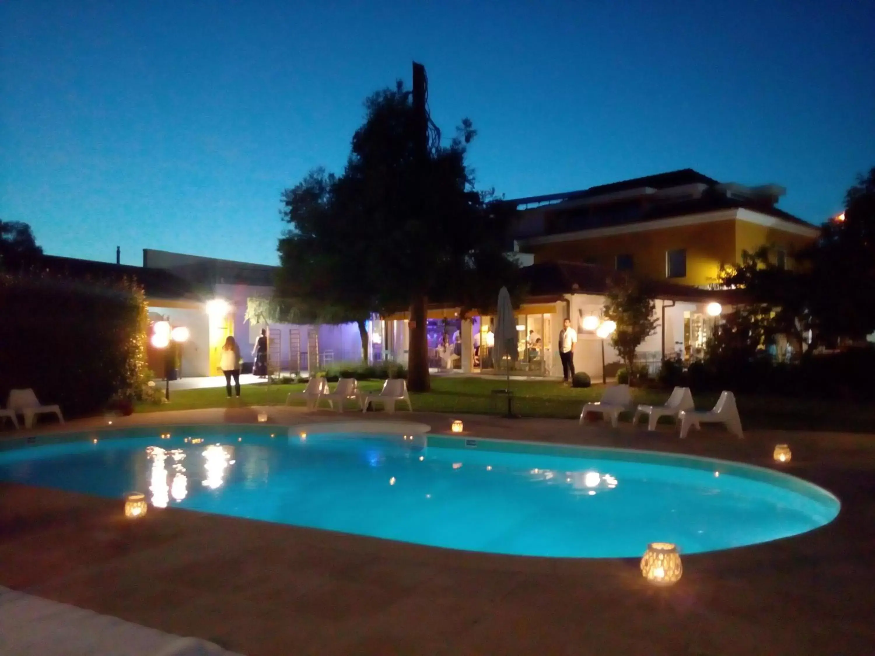 Swimming pool, Property Building in Hotel de Charme Casa Fundevila