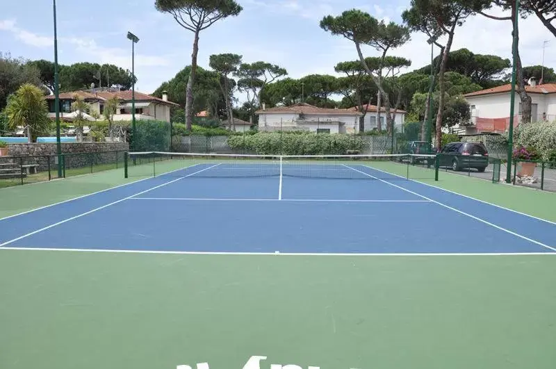 Tennis/Squash in Hotel Bristol