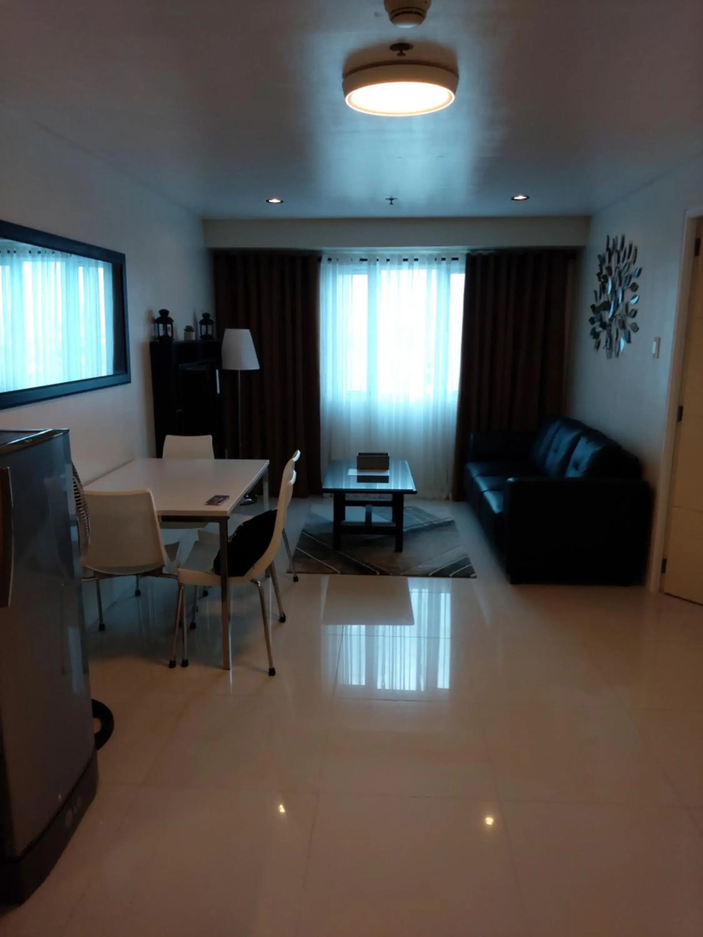 Seating Area in Condo Studio Luxe in Princeton Residences