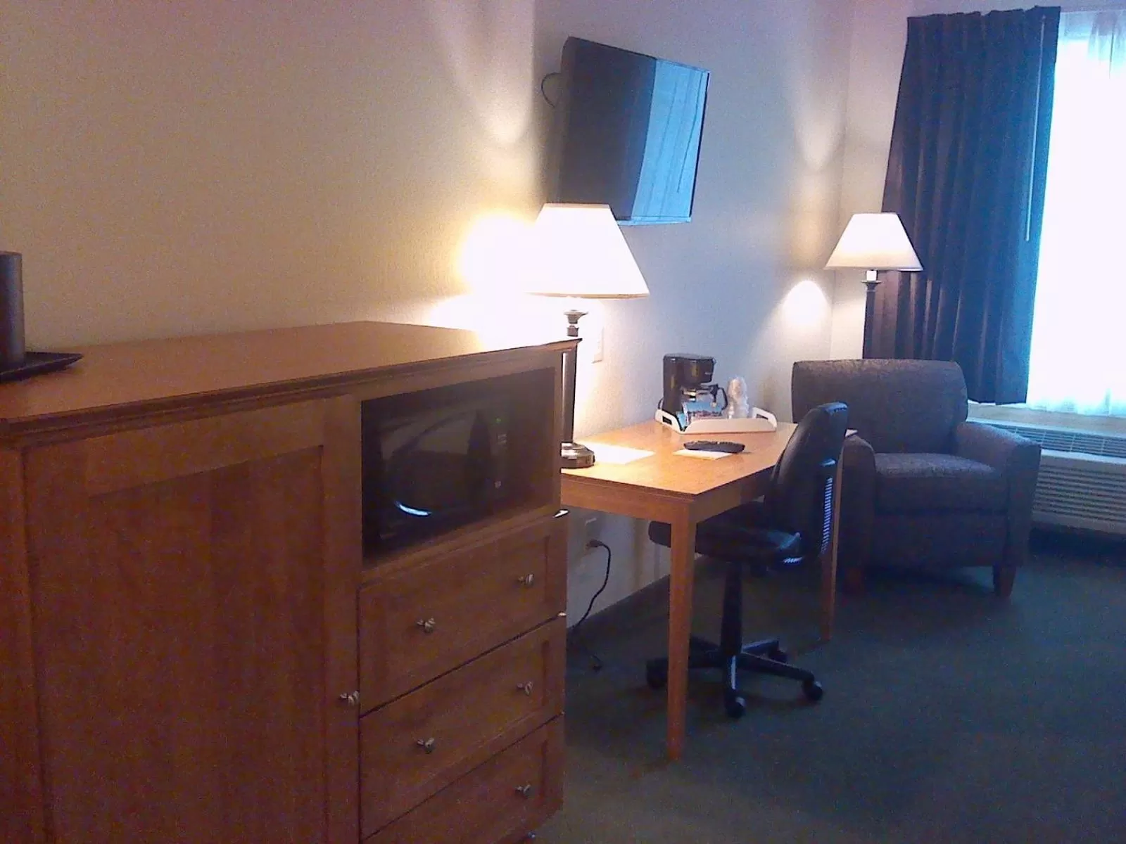 Queen Room with Two Queen Beds in Junction Inn Suites & Conference Center