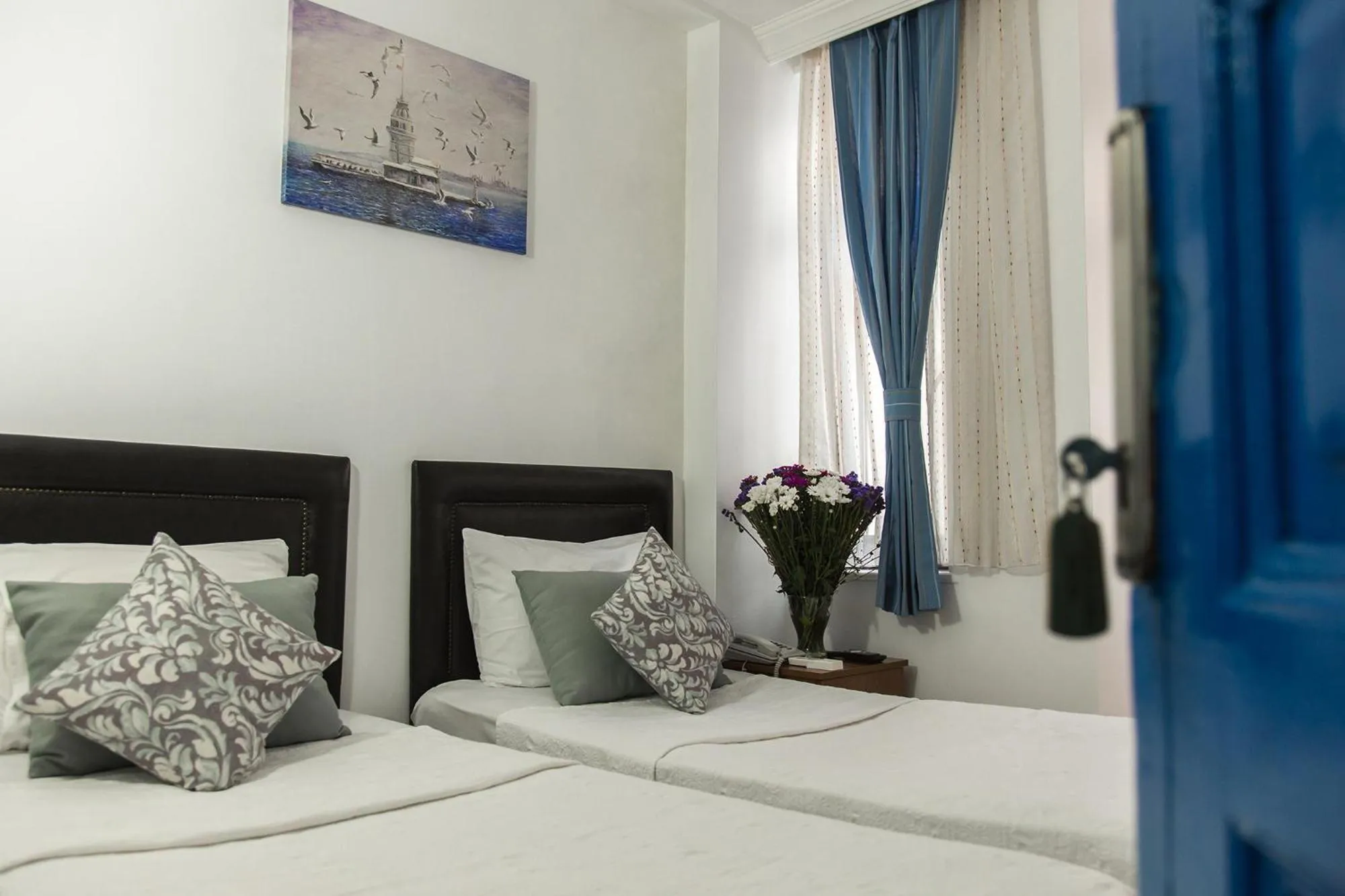 Bed in The House of Tulpan