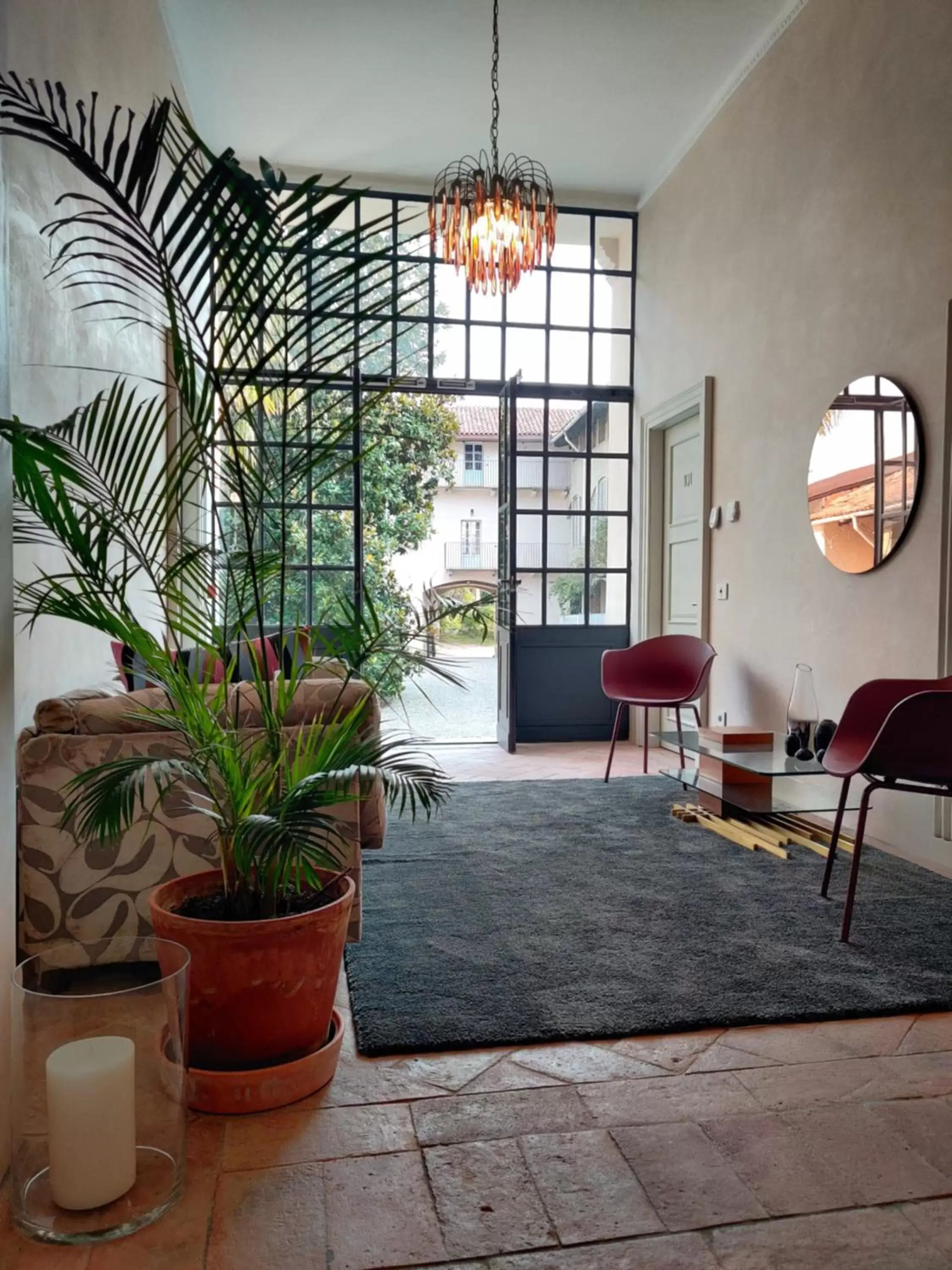 Lobby or reception in Dandelion Como Suites & Park