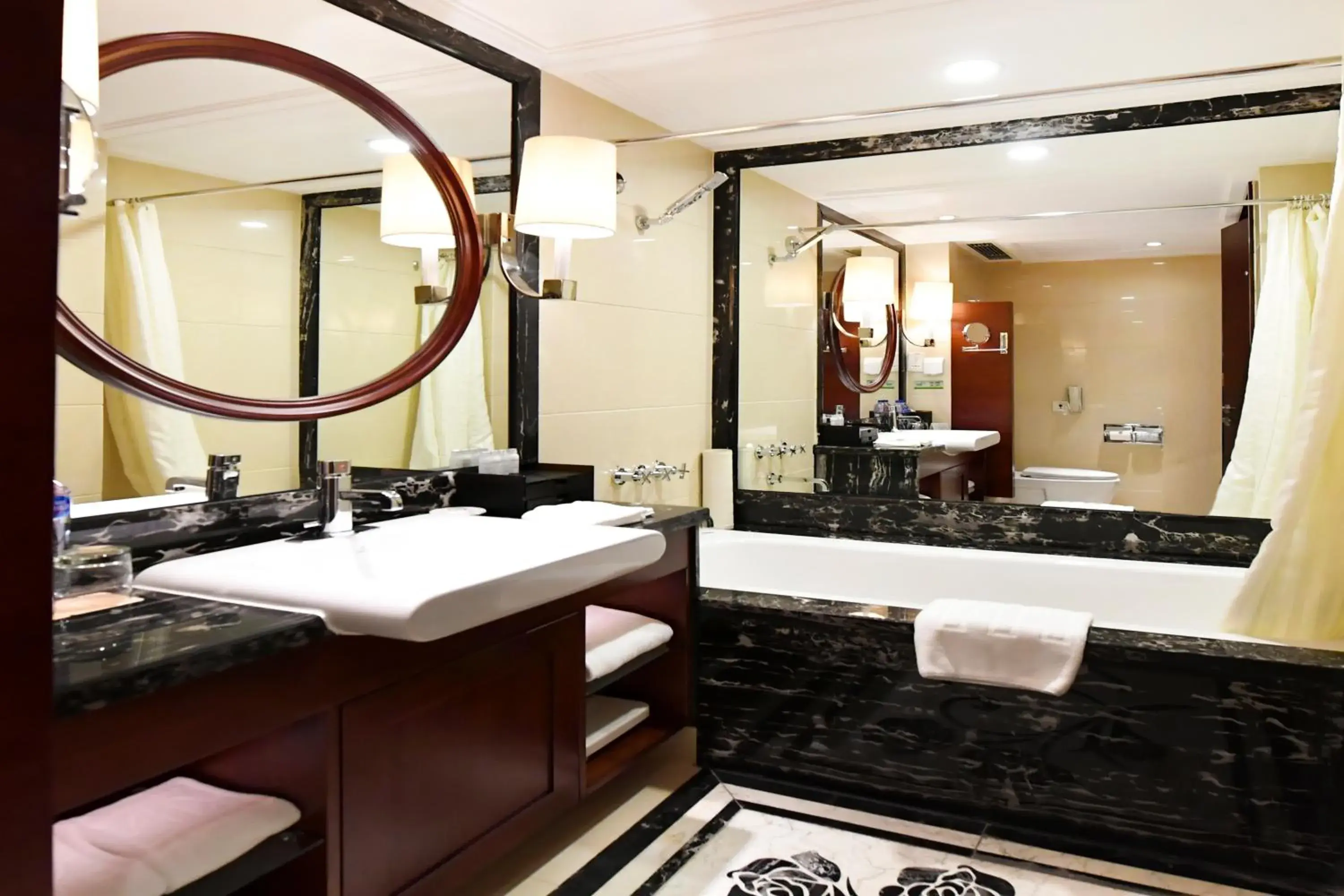 Bathroom in Central Hotel