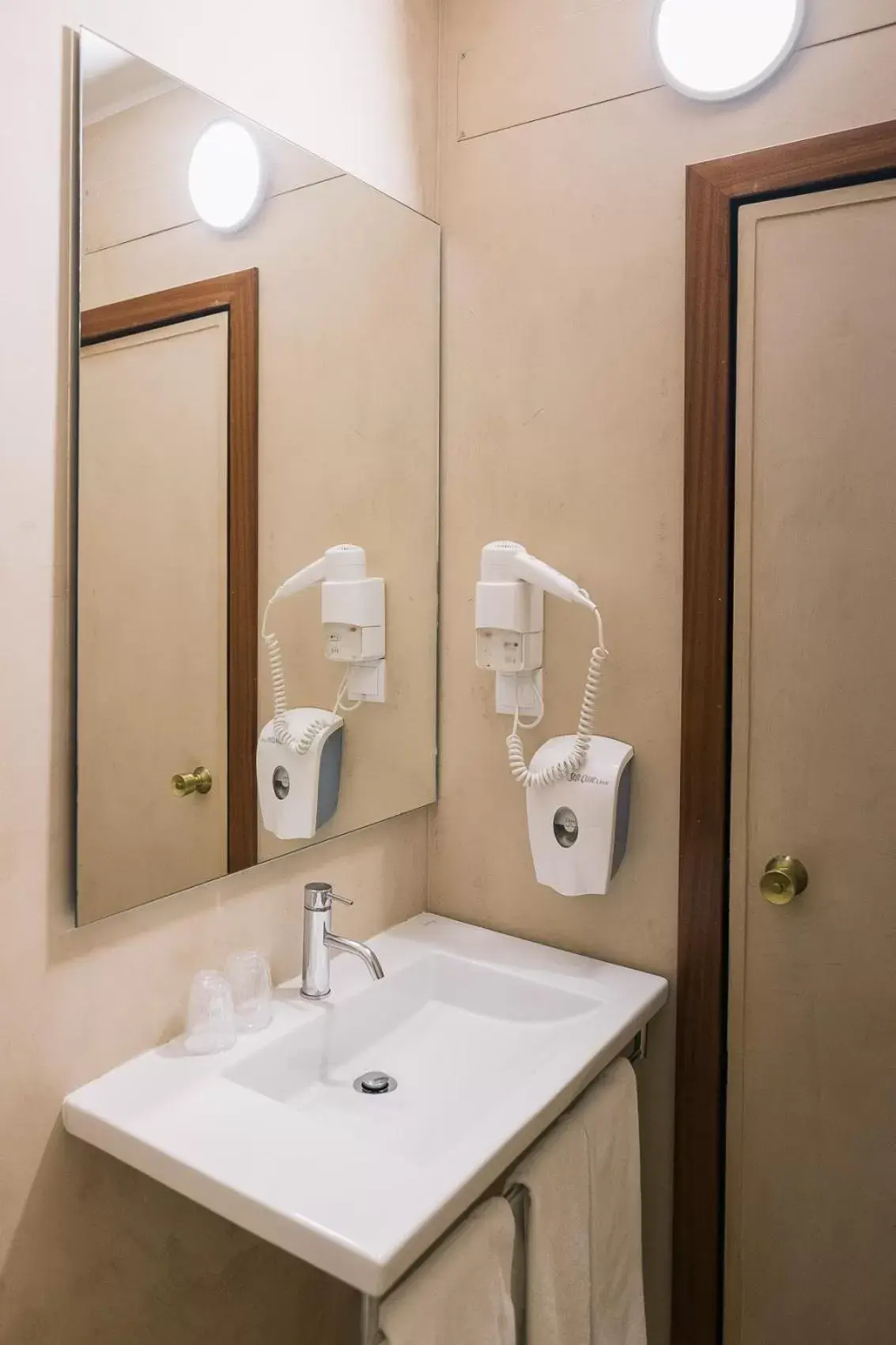 Bathroom in Hotel Sao Jose