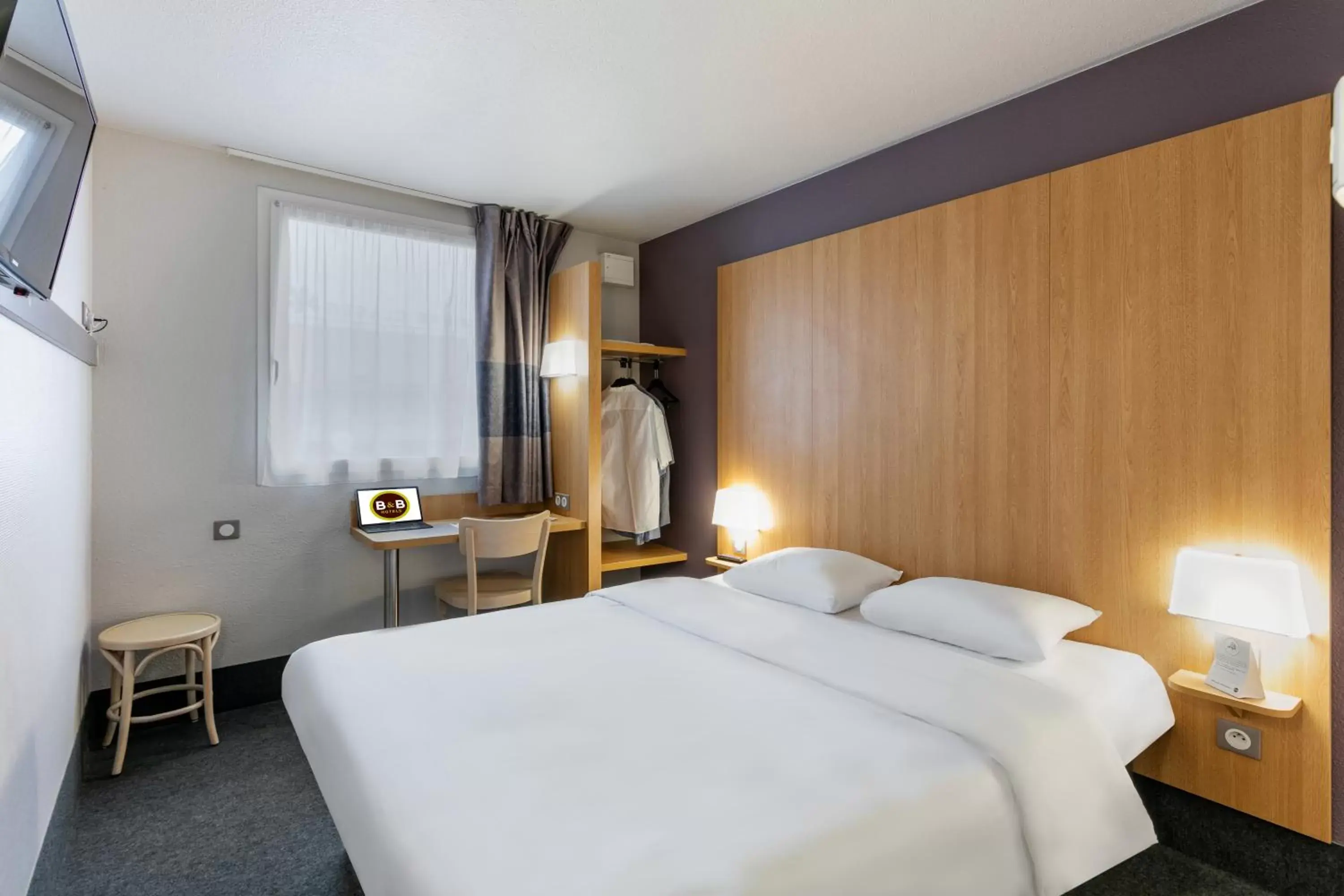 Bedroom, Bed in B&B HOTEL Béziers