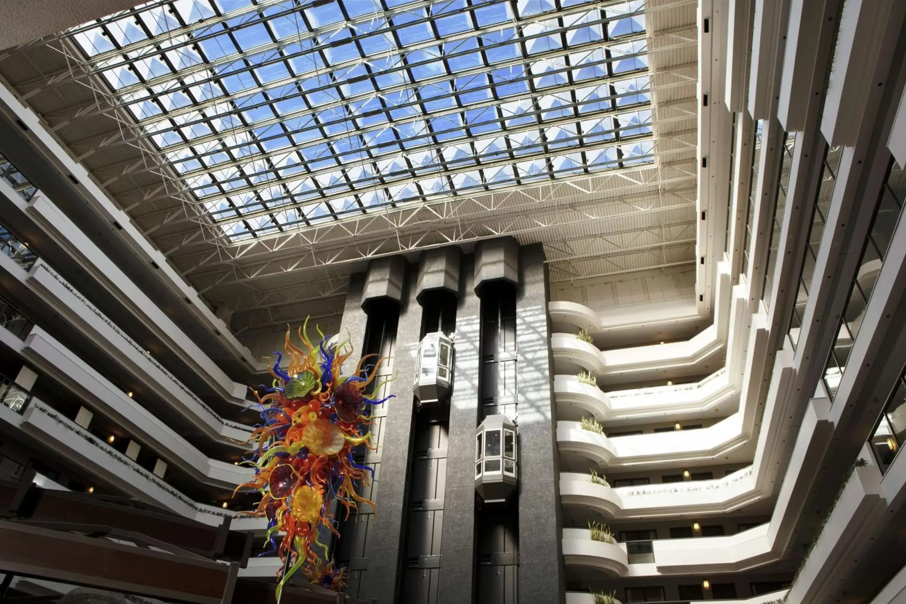 Lobby or reception in Embassy Suites Los Angeles - International Airport/North