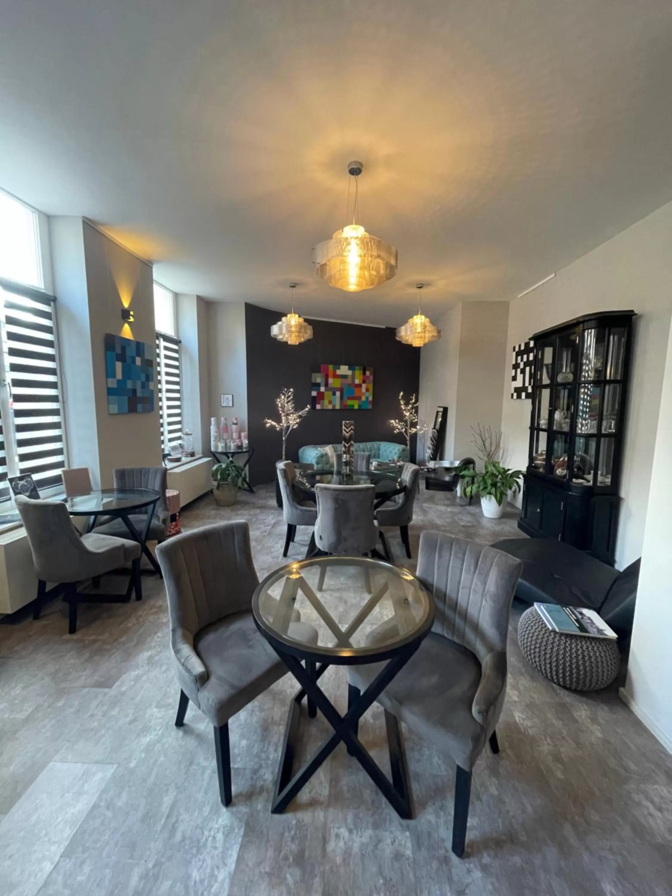 Seating area in All In One