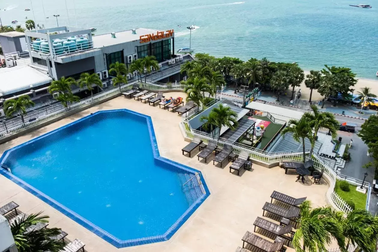 Pool View in Markland Seaside Pattaya