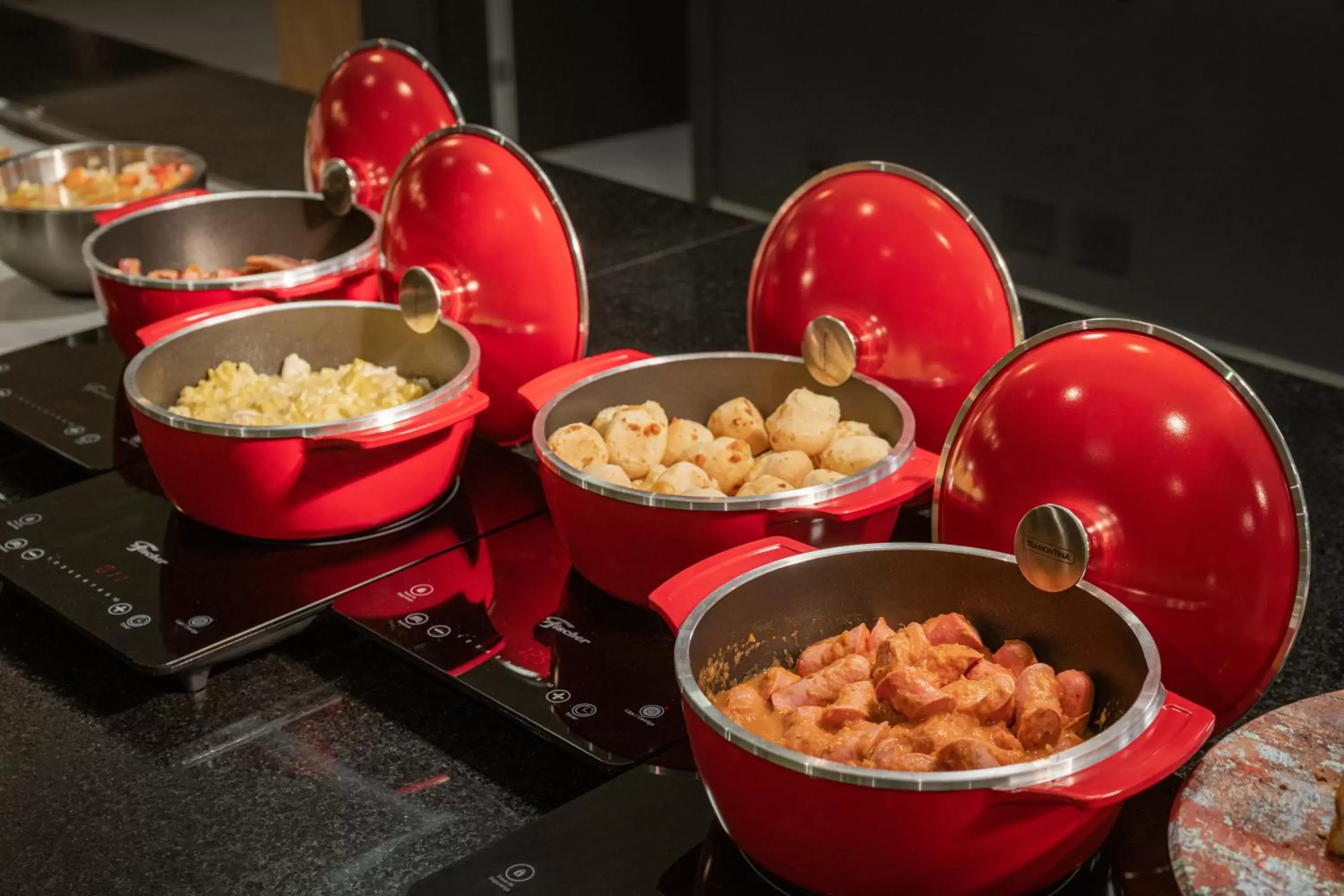 Food and drinks in Intercity Canoas Food and drinks in Intercity Canoas